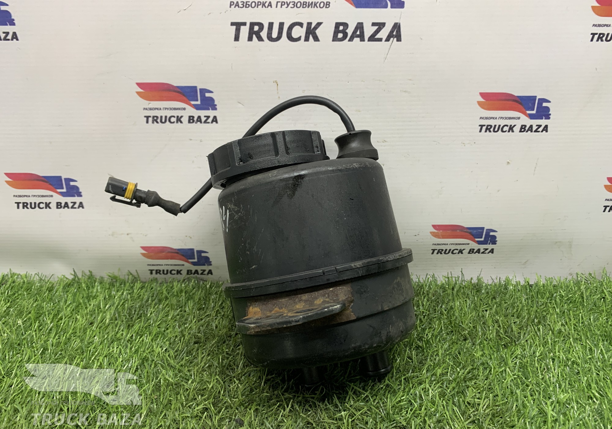 81473016063 Бачок ГУРа