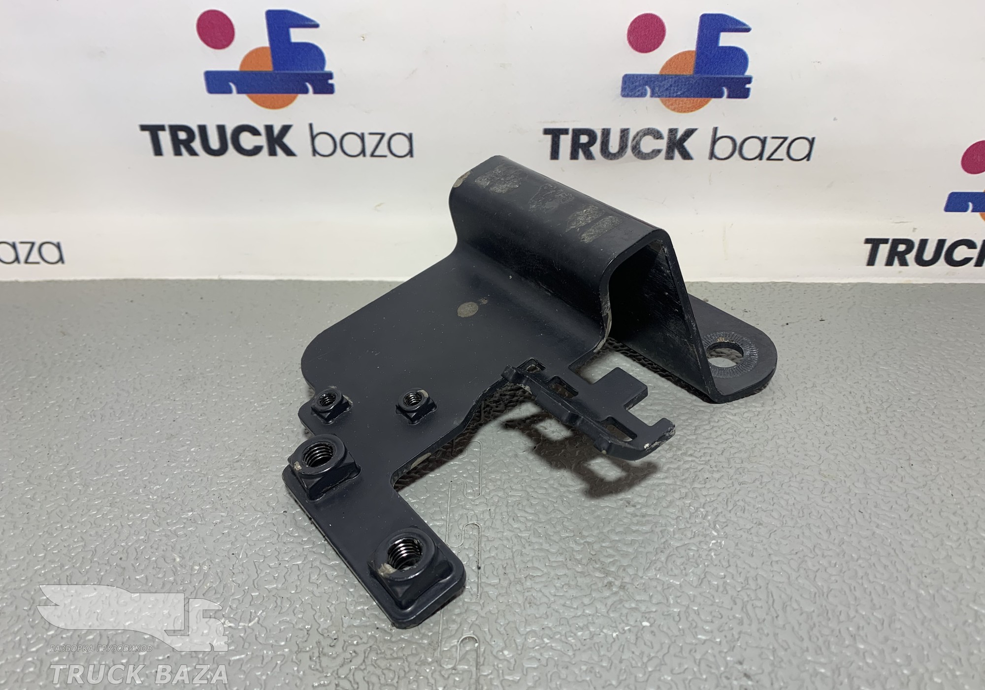 81473405158 Кронштейн трубки ГУРа