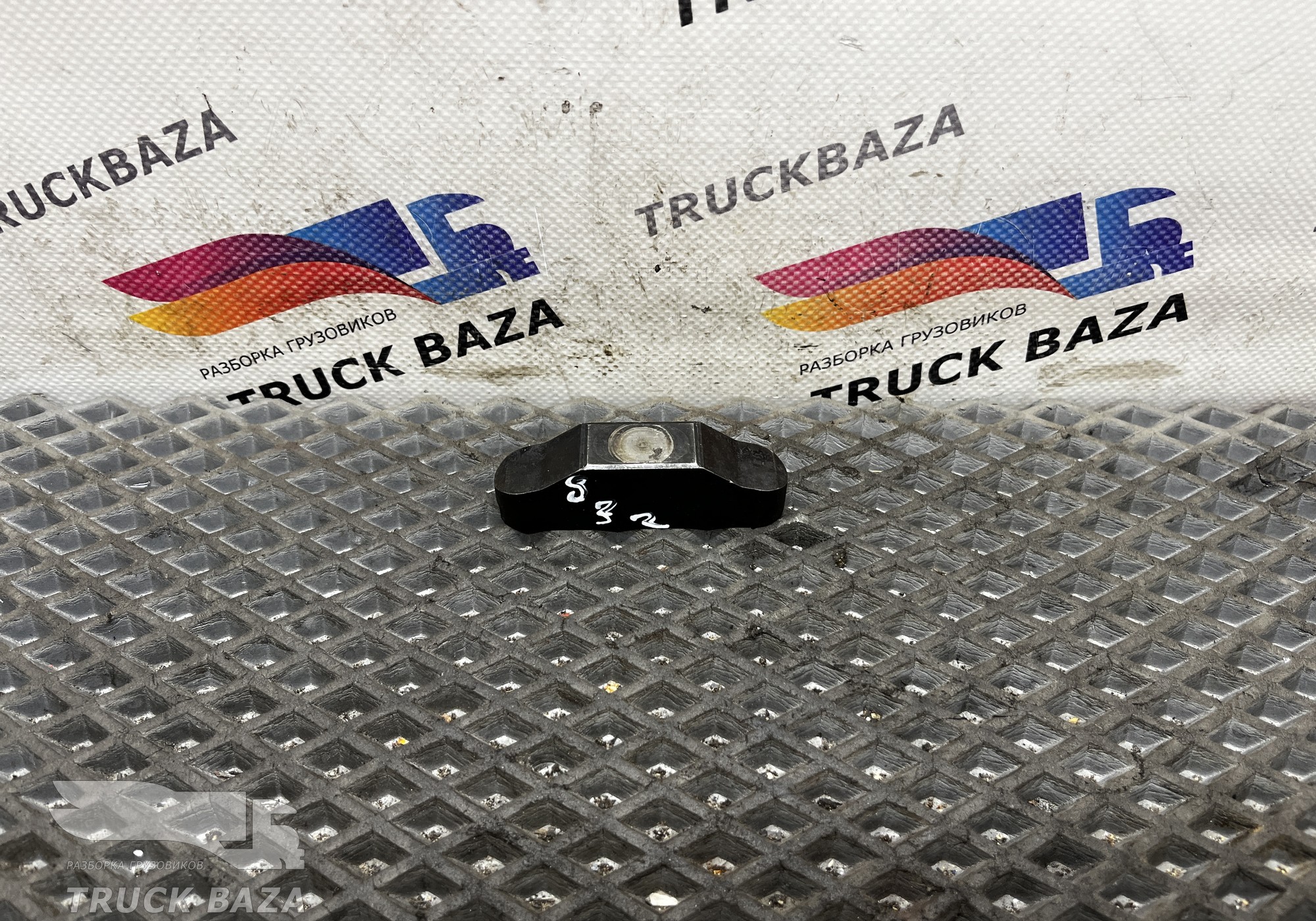 21411252 Коромысло клапана для Renault