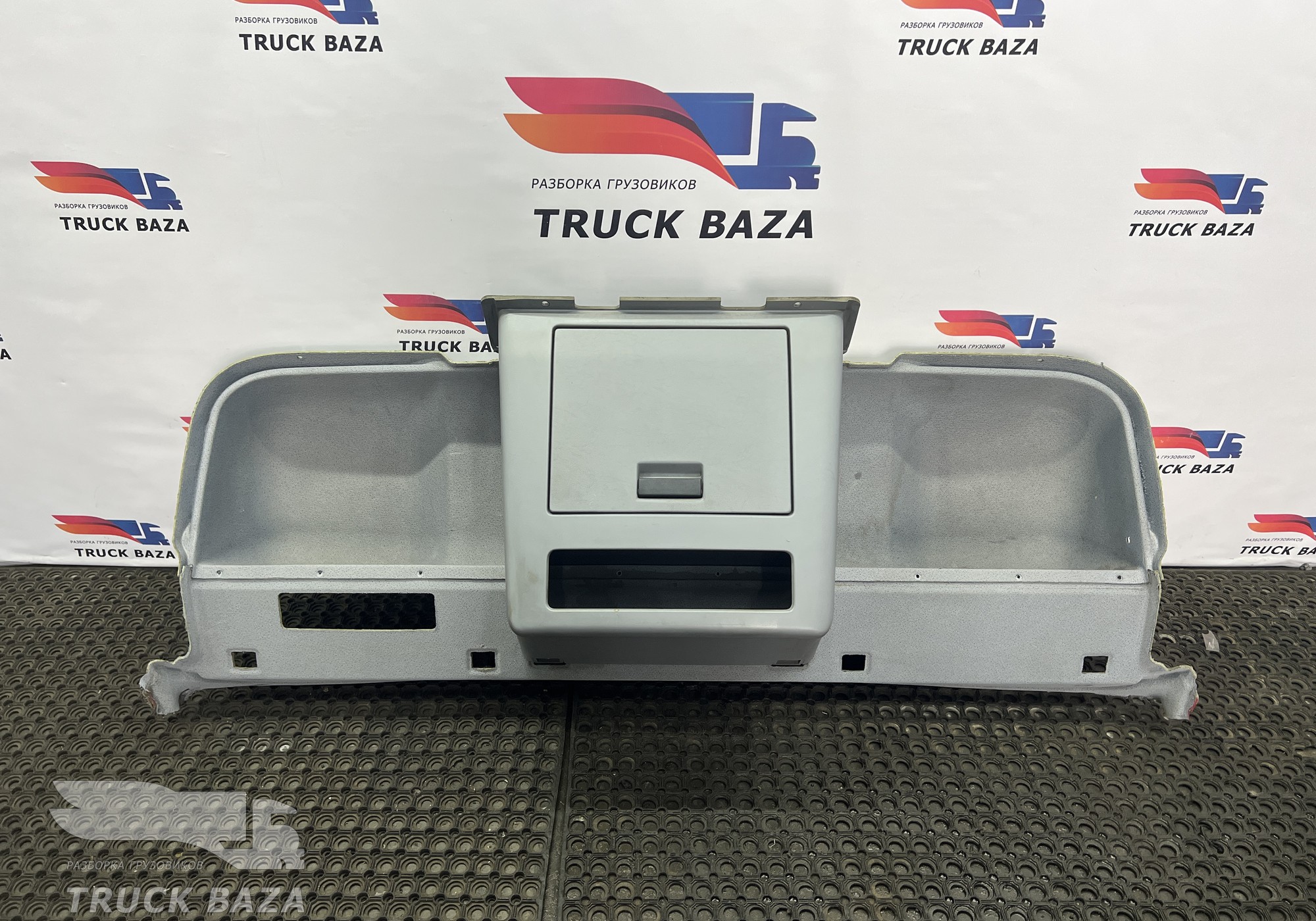 A9406900650 Обшивка потолка