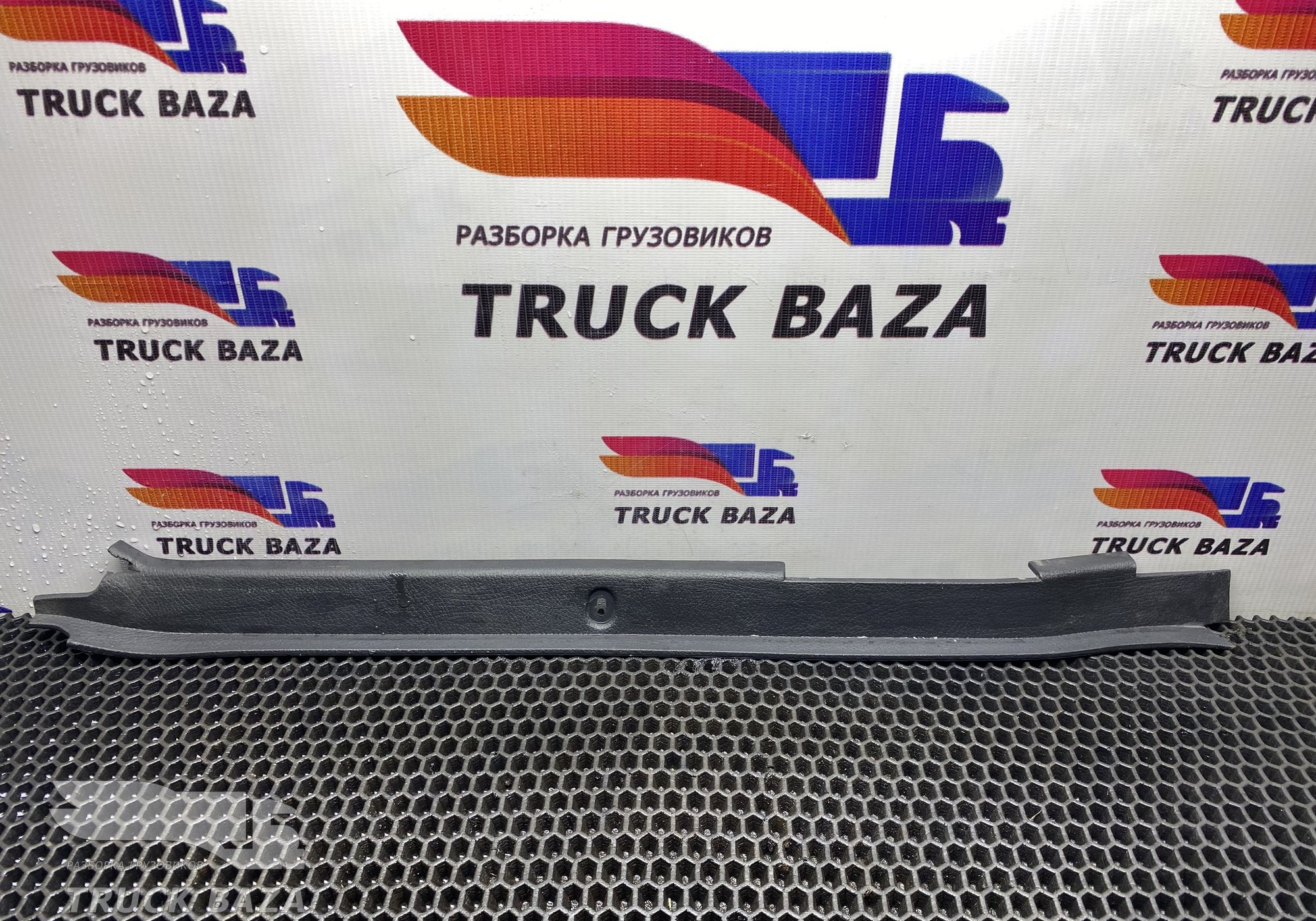 A9436920101 Накладка стойки кабины правая для Mercedes-Benz Actros New Actros MP4 (с 2011)