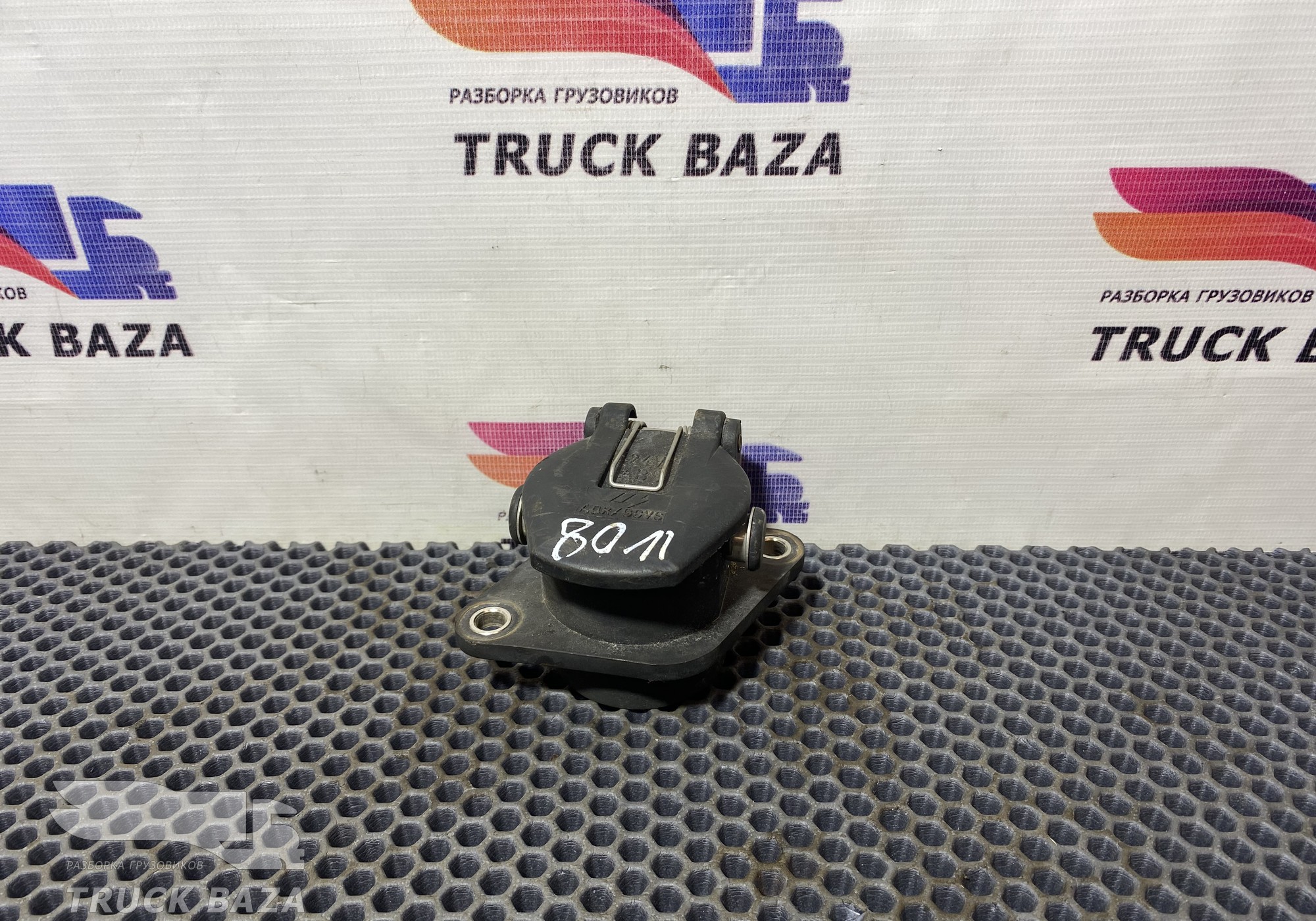 81254326042 Корпус розетки для Iveco EuroTech