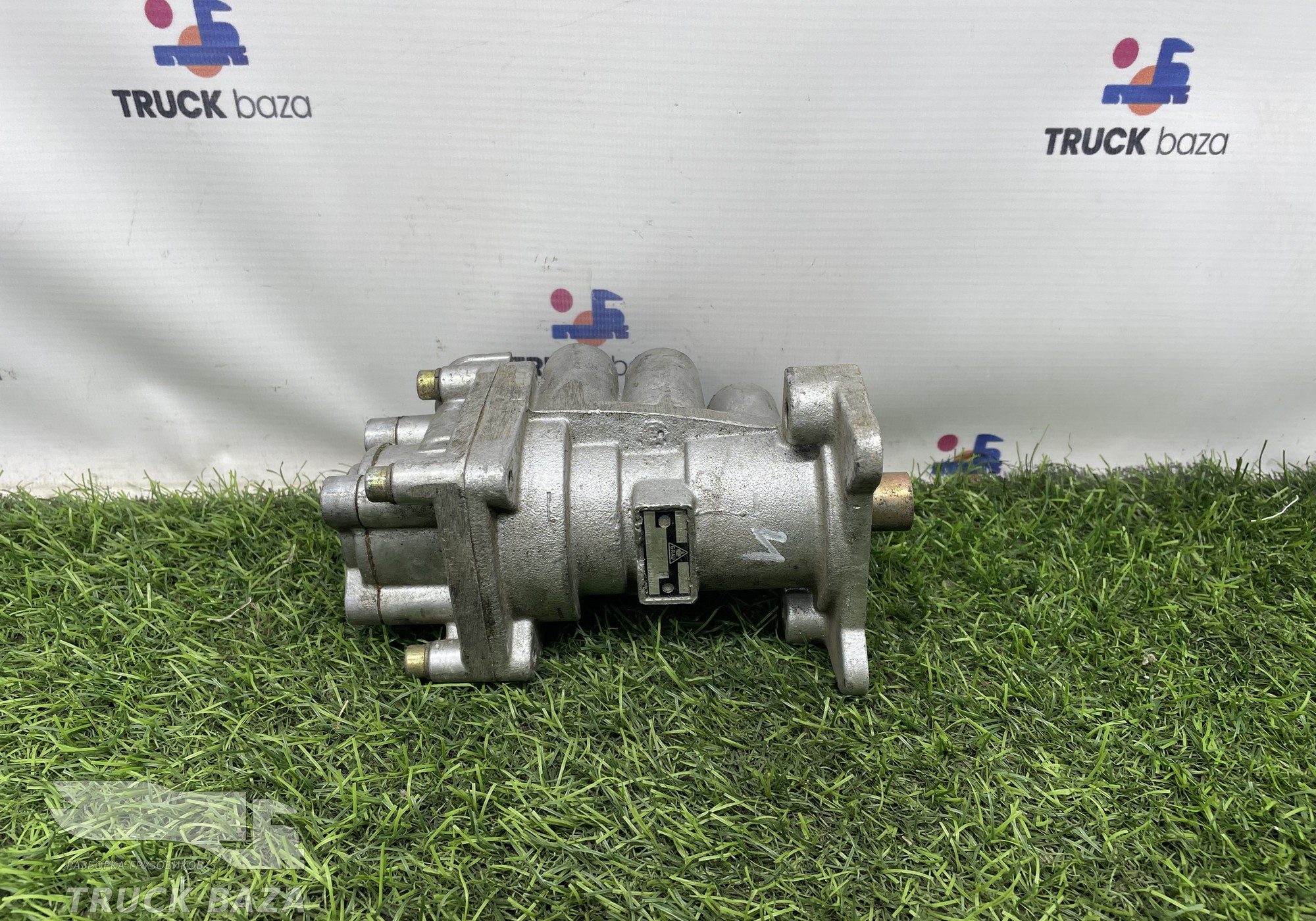 320052011 Кран тормозной главный для Man L2000 I (с 1994 по 2001)