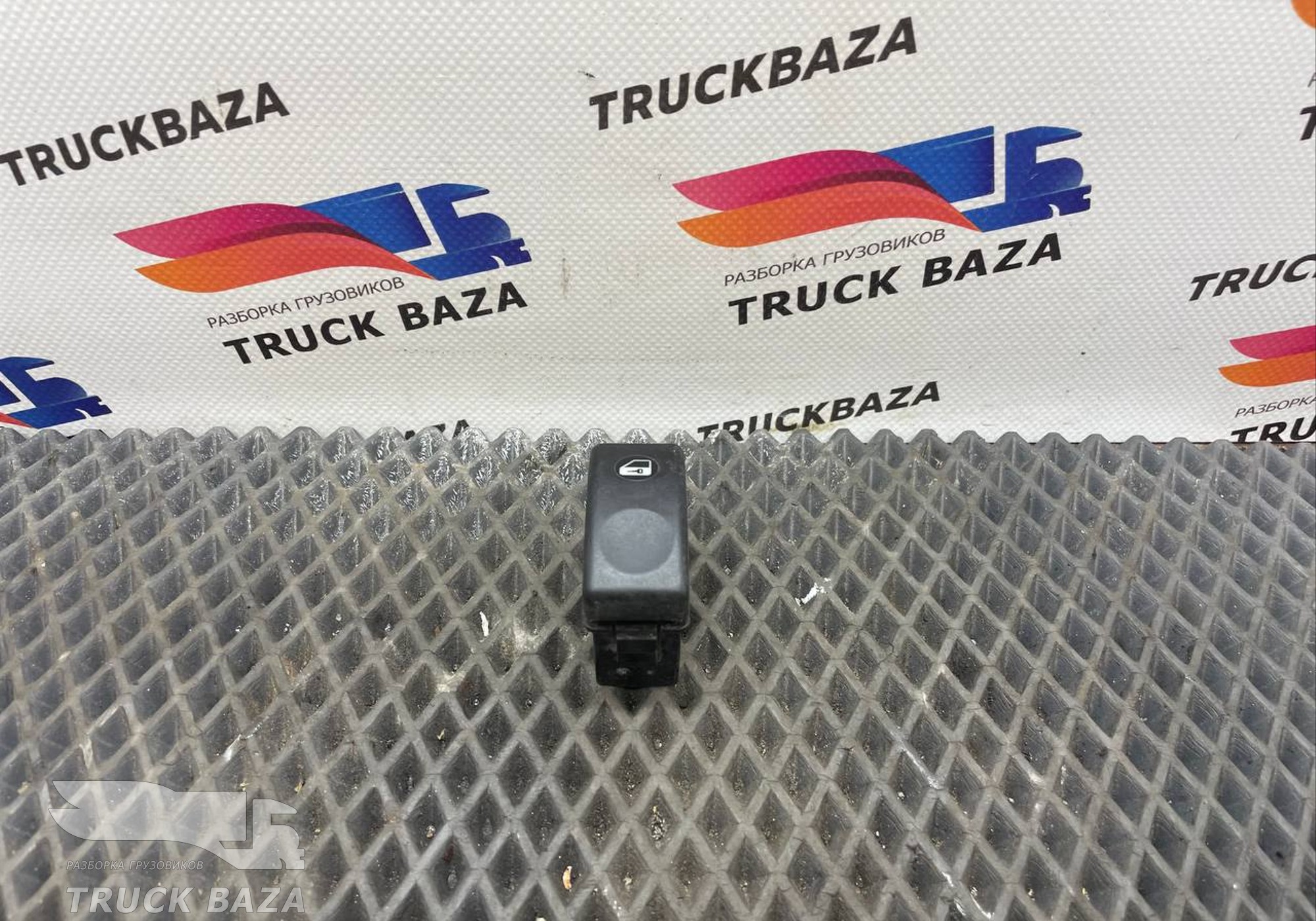 1435595 Кнопка центрального замка для Daf XF105 (с 2005)