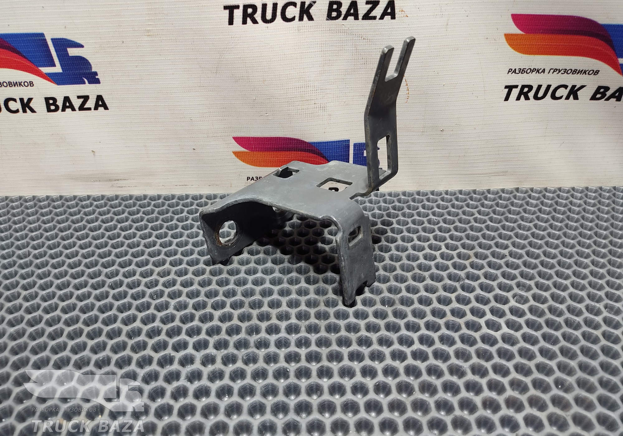 21857851 Кронштейн проводки для Volvo