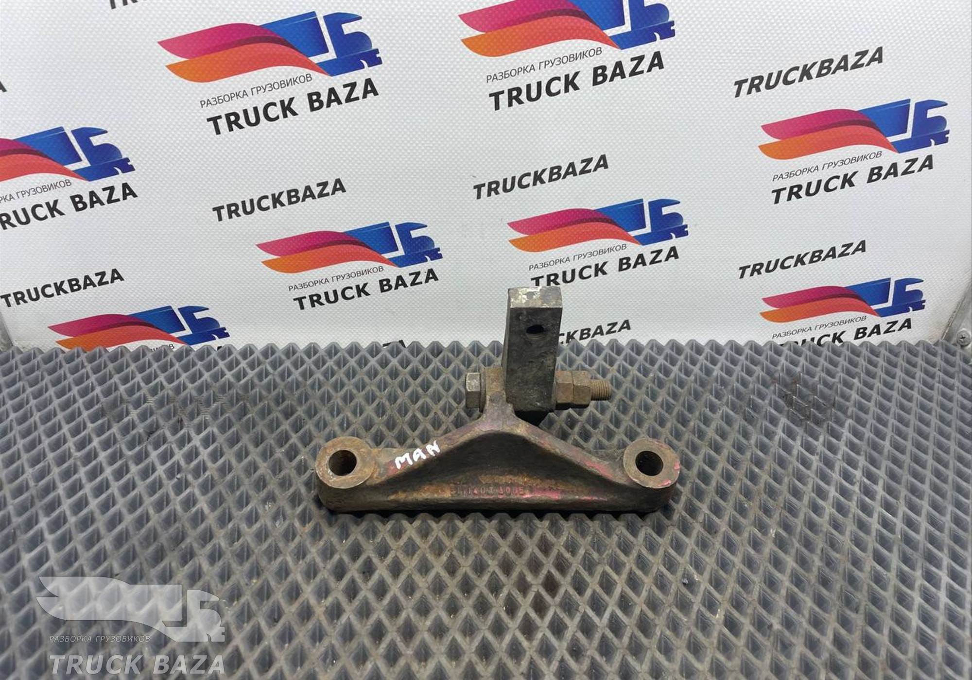 51114023005 Кронштейн ТНВД для Man F90 (с 1986 по 1997)