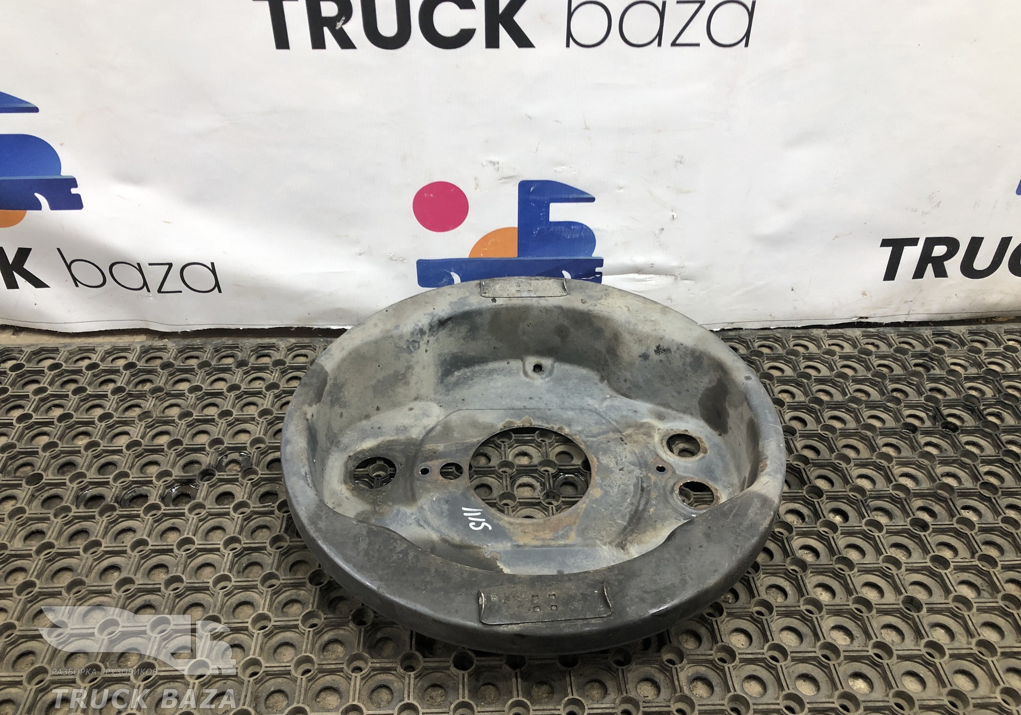 2109552 Пыльник тормозного барабана