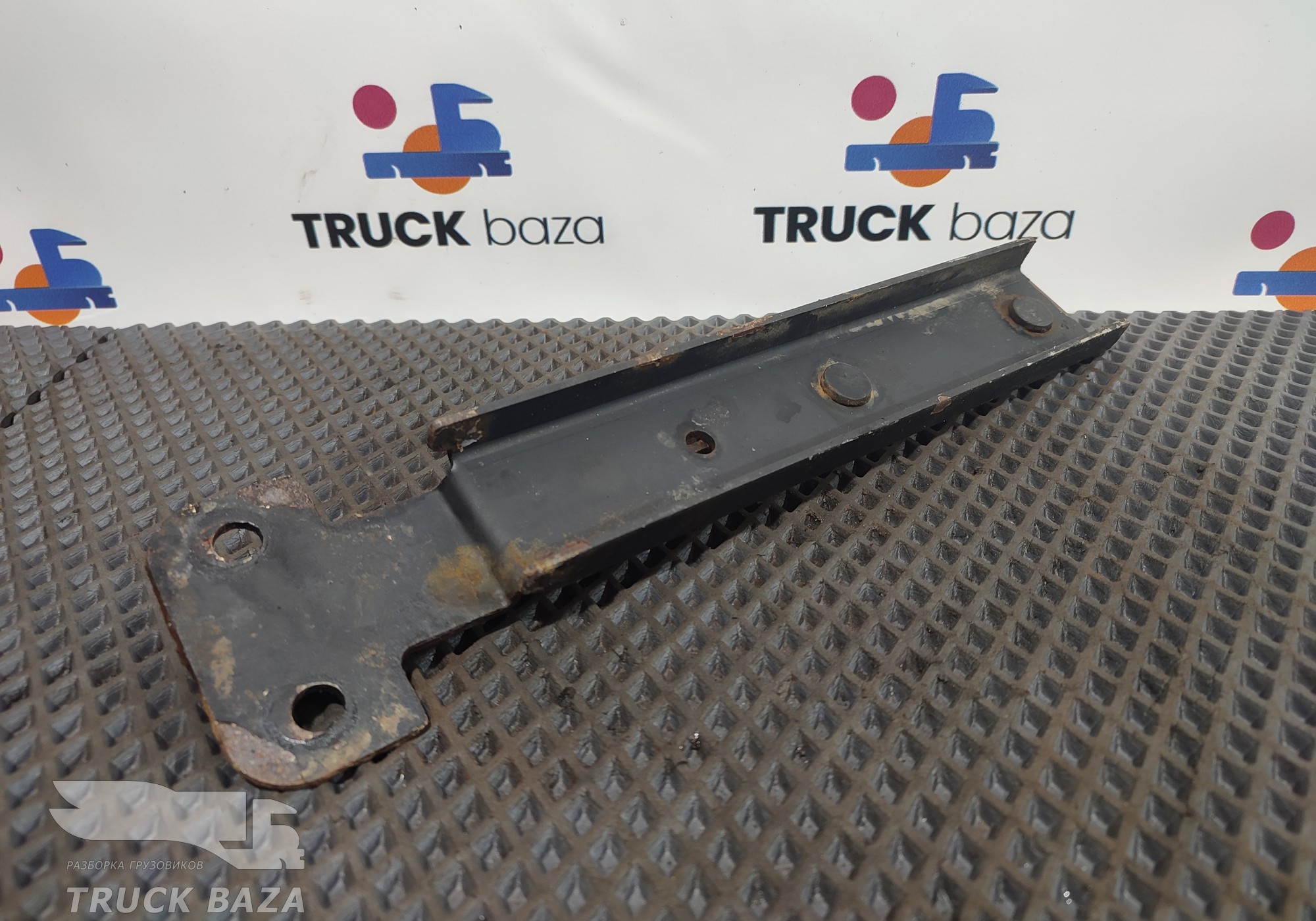 5490561427020 Кронштейн шумоизоляции двигателя для КАМАЗ 5490 (с 2013)