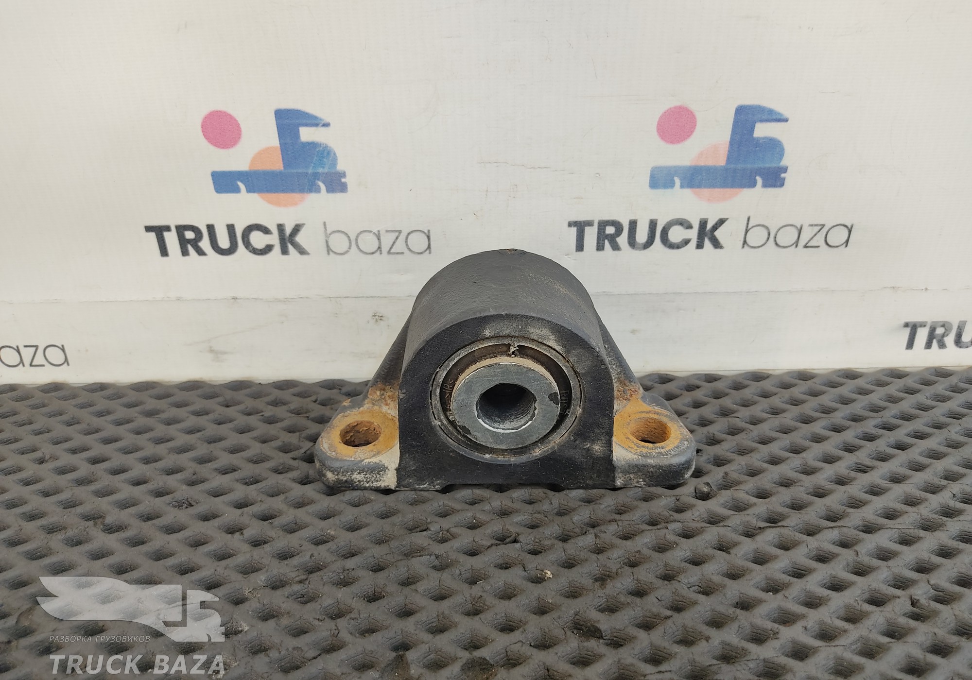 65952906088 Кронштейн стабилизатора верхний для КАМАЗ 54901