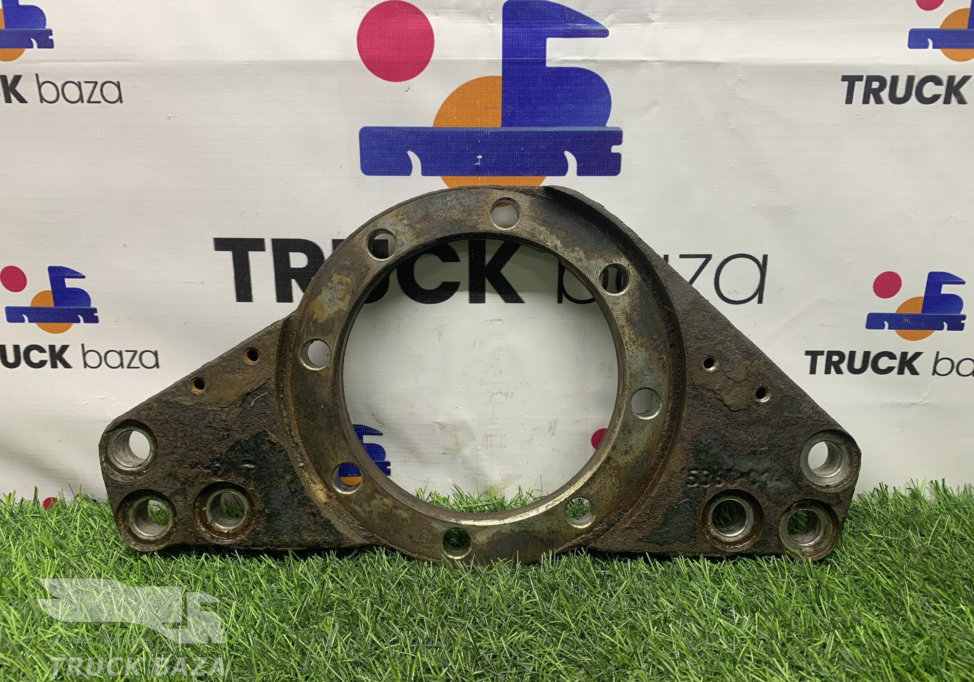 53603501015 Кронштейн крепления суппорта левый для КАМАЗ 5490 (с 2013)