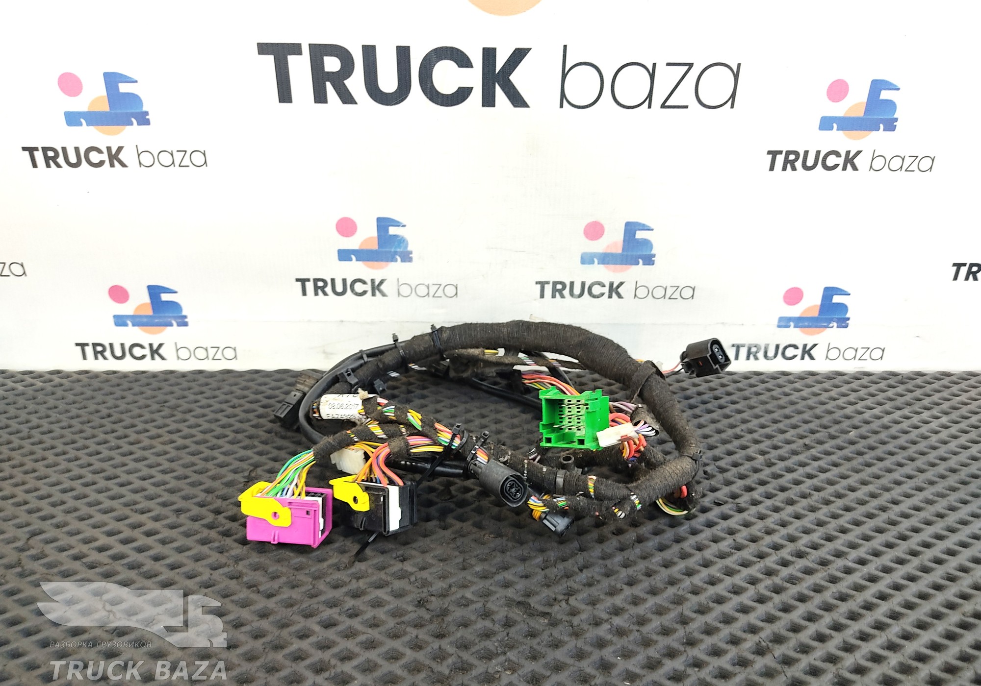 21014375 Проводка отопителя