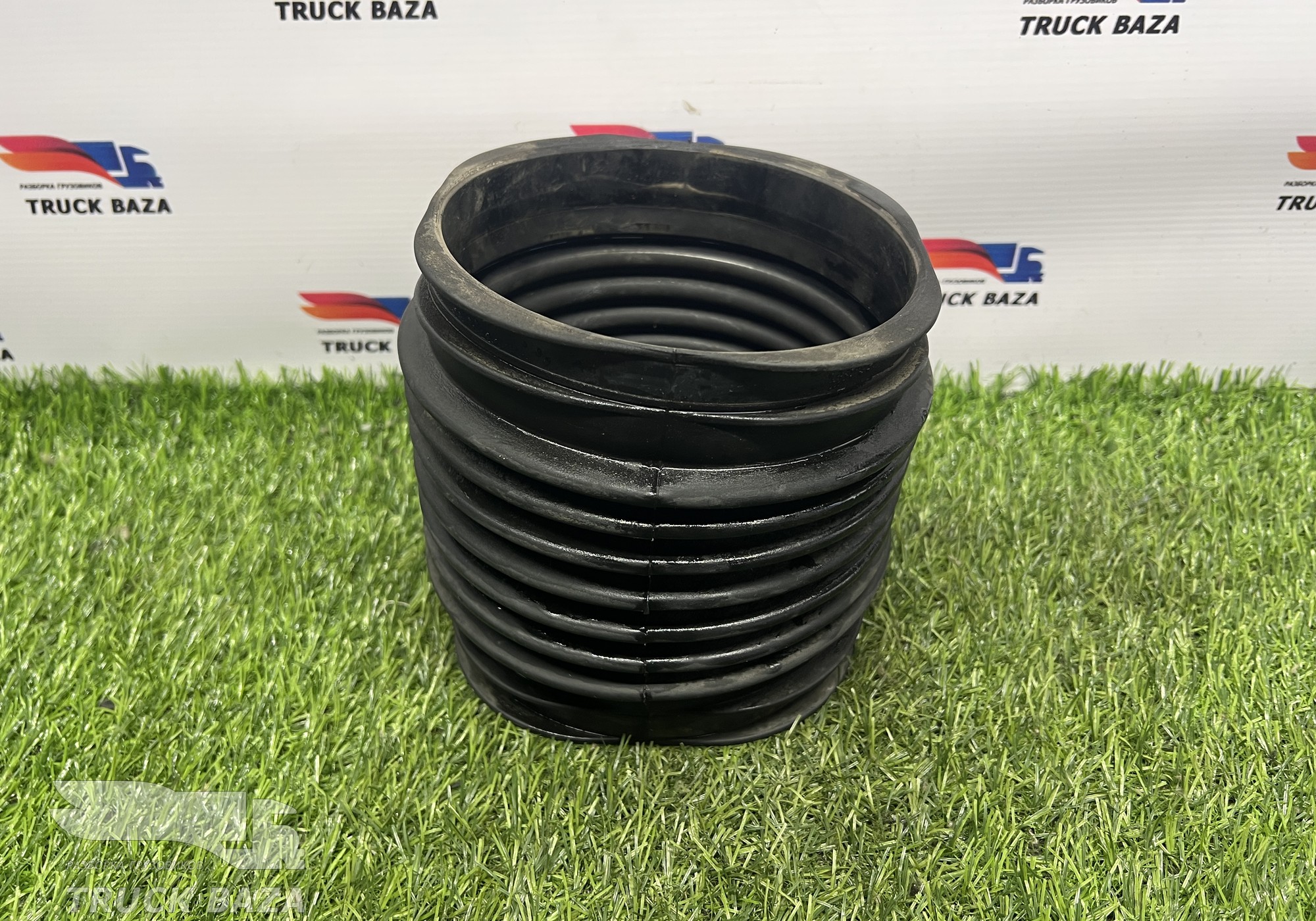 81964200519 Патрубок воздушного фильтра