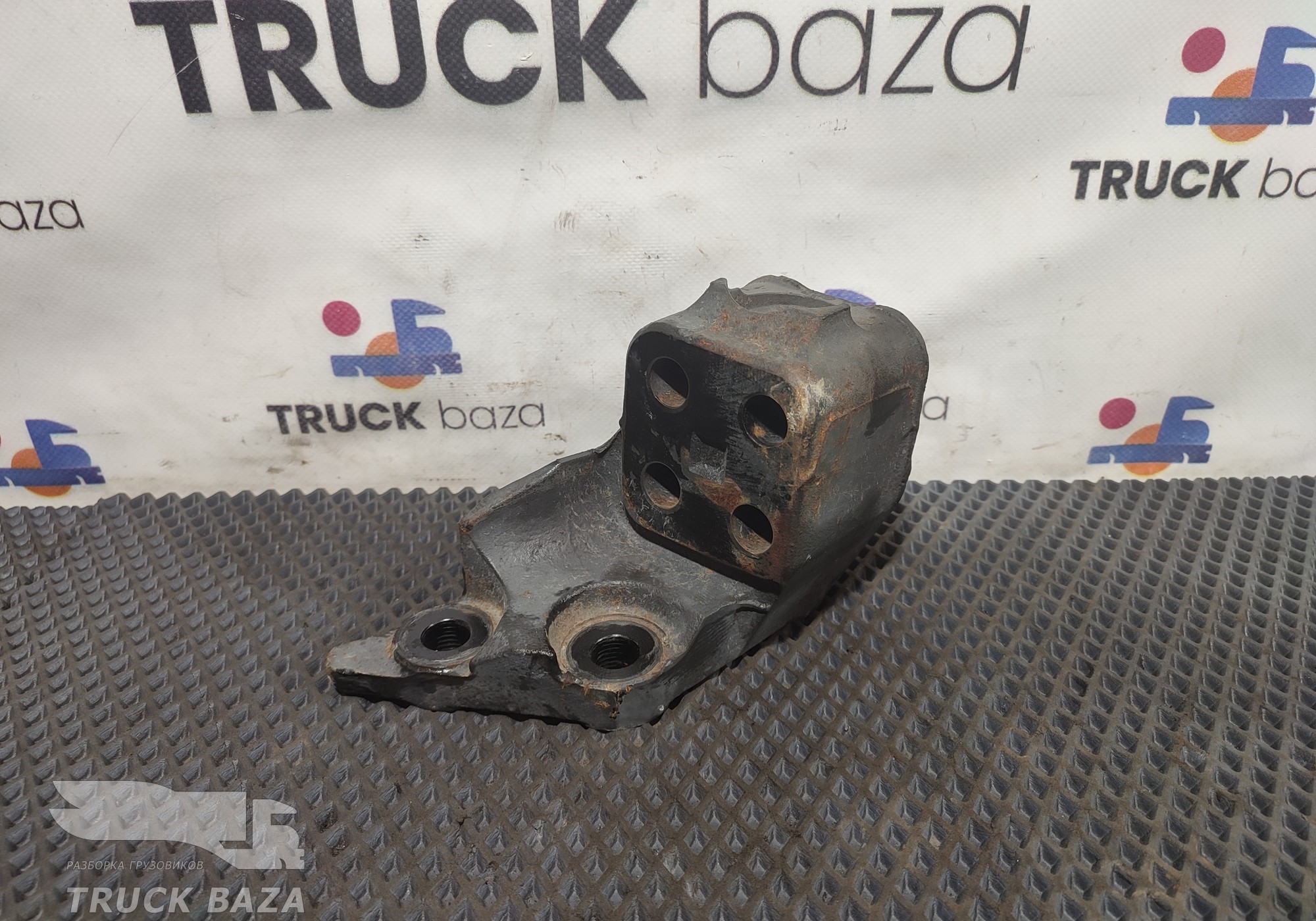 1670903 Кронштейн двигателя задний правый для Daf XF105 (с 2005)