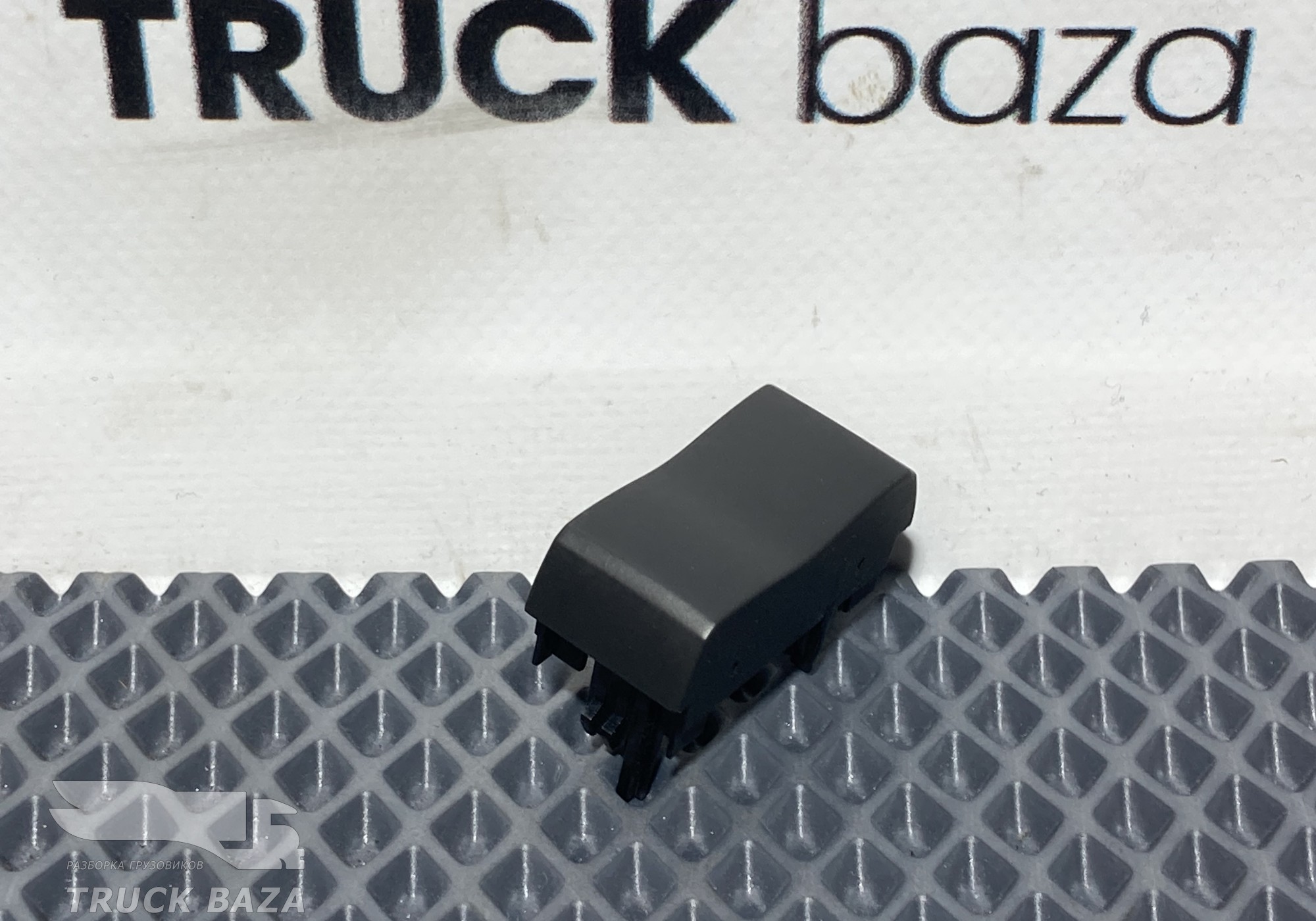 2258466 Заглушка кнопки для Scania 6-series R (с 2016)