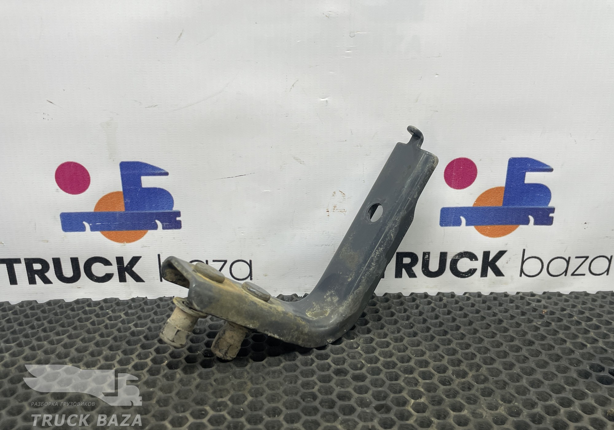 2228328 Кронштейн звукоизоляции для Scania 6-series R (с 2016)