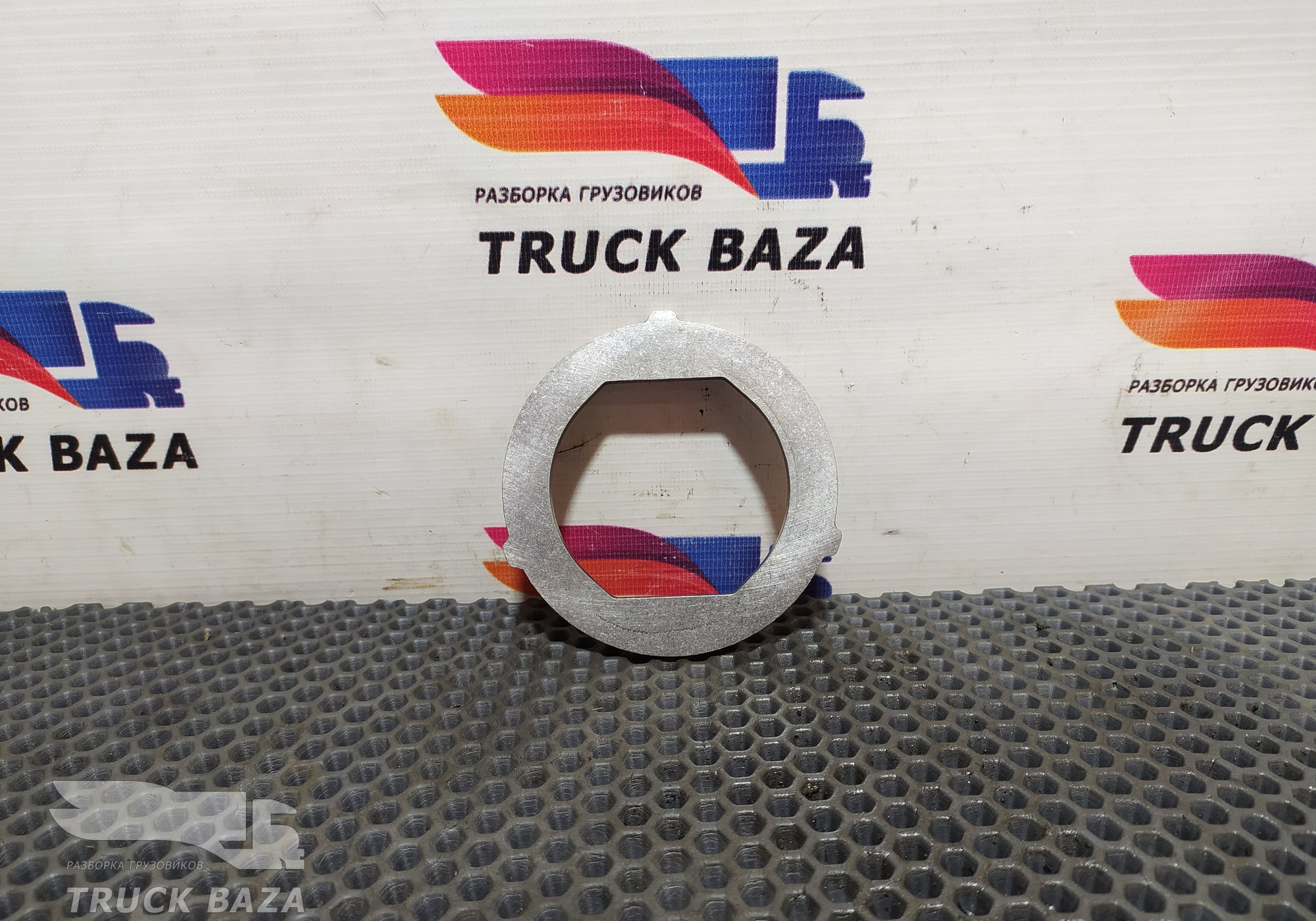 21806437 Шайба ступицы передней для Renault T