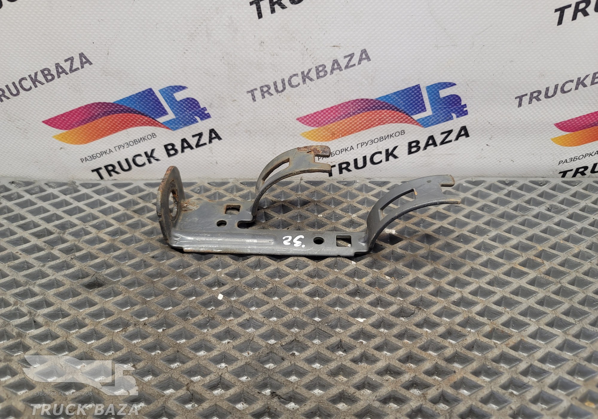 21841461 Кронштейн тормозных трубок для Volvo