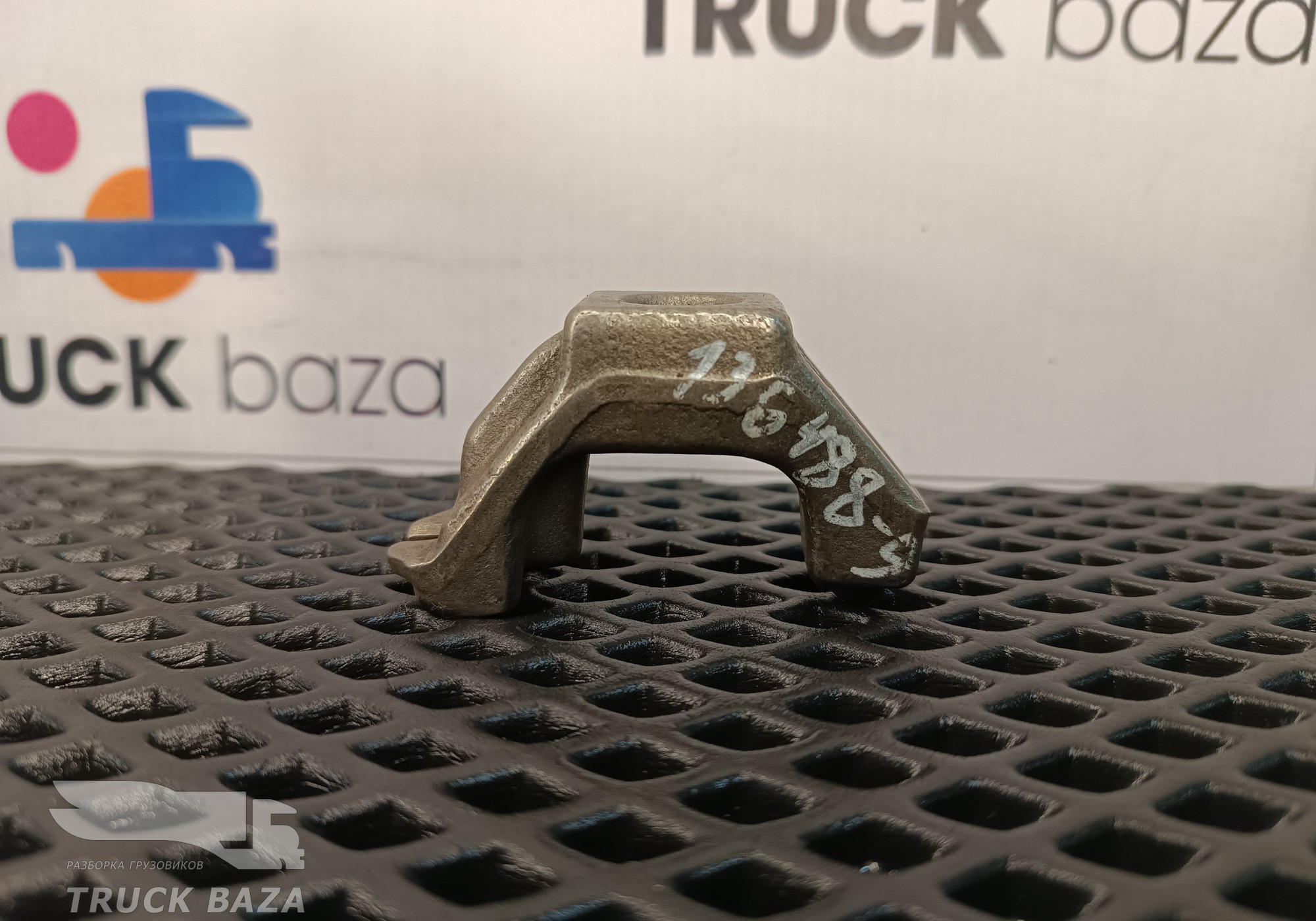 A5410780535 Кронштейн форсунки двигателя для Mercedes-Benz Axor II (с 2004 по 2010)
