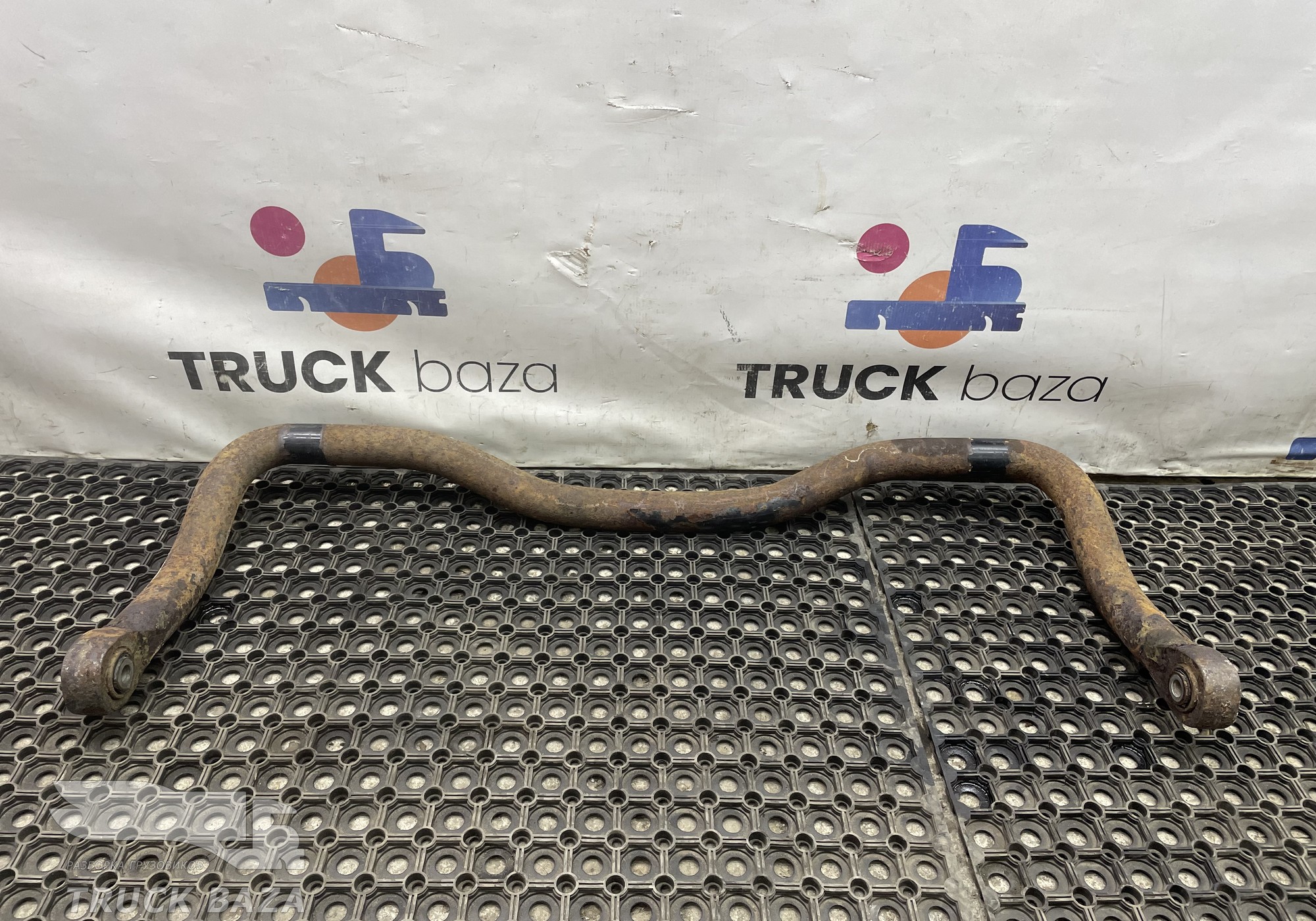 81437156105 Стабилизатор задний