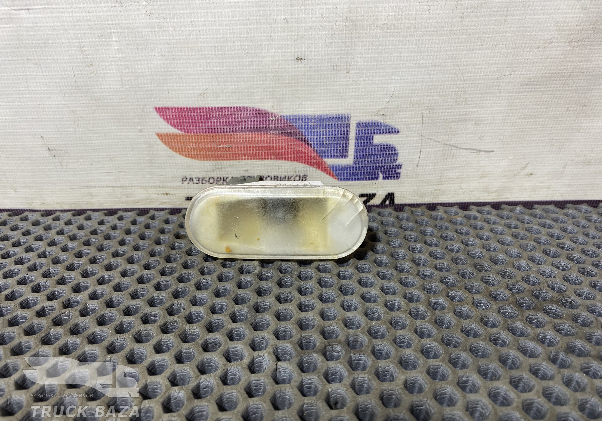 81252036015 Фонарь подсветки подножки для Man