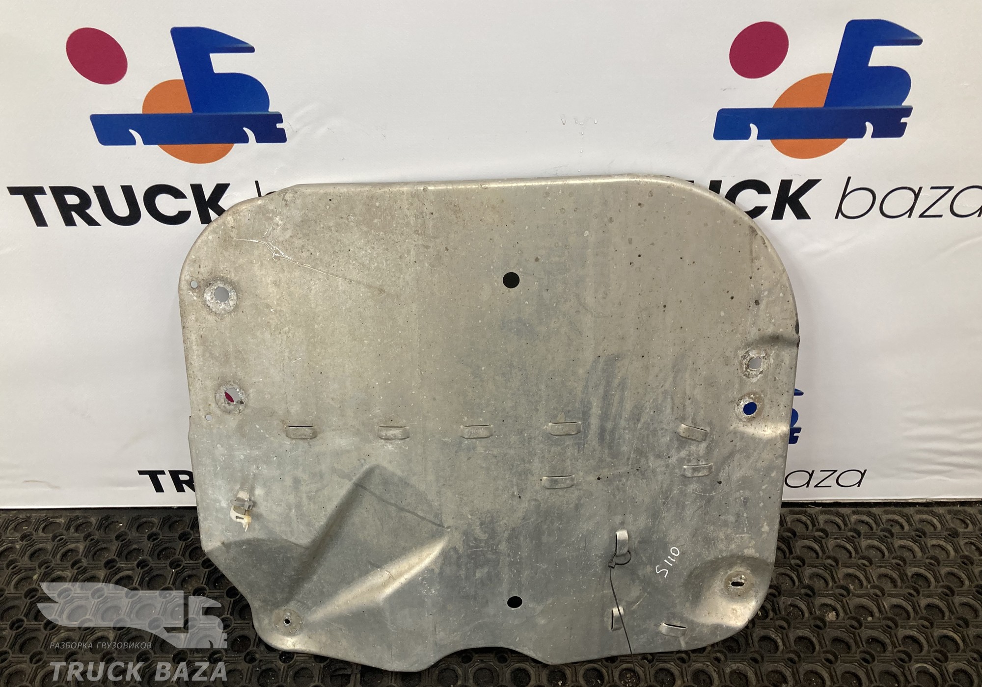 2476637 Защита глушителя для Scania 6-series R (с 2016)