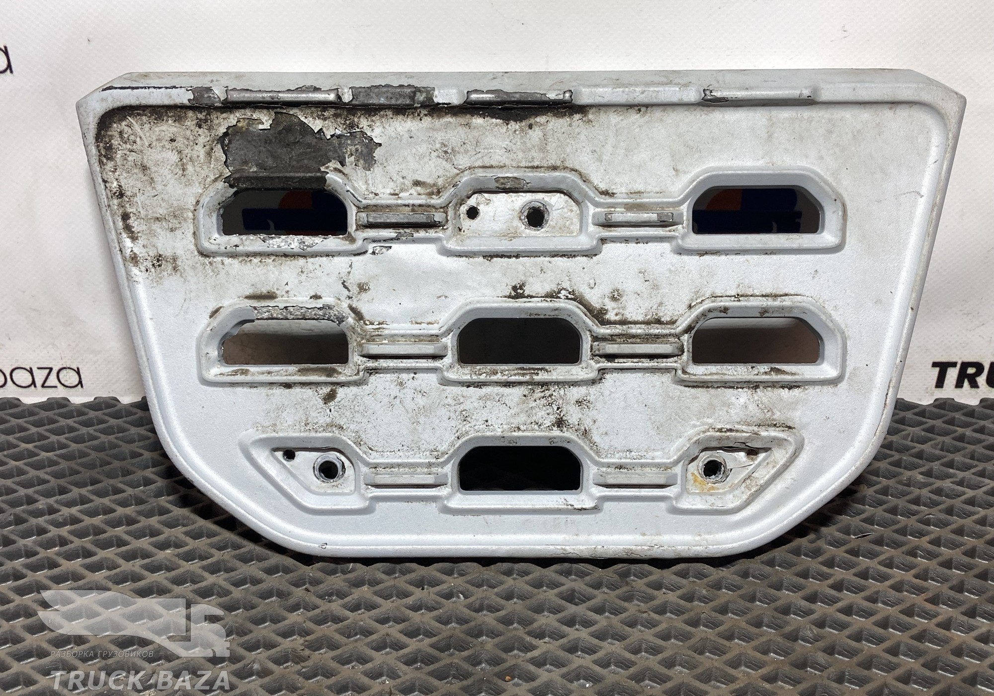 JC46E20040 Подножка для Ford F-MAX (с 2018)