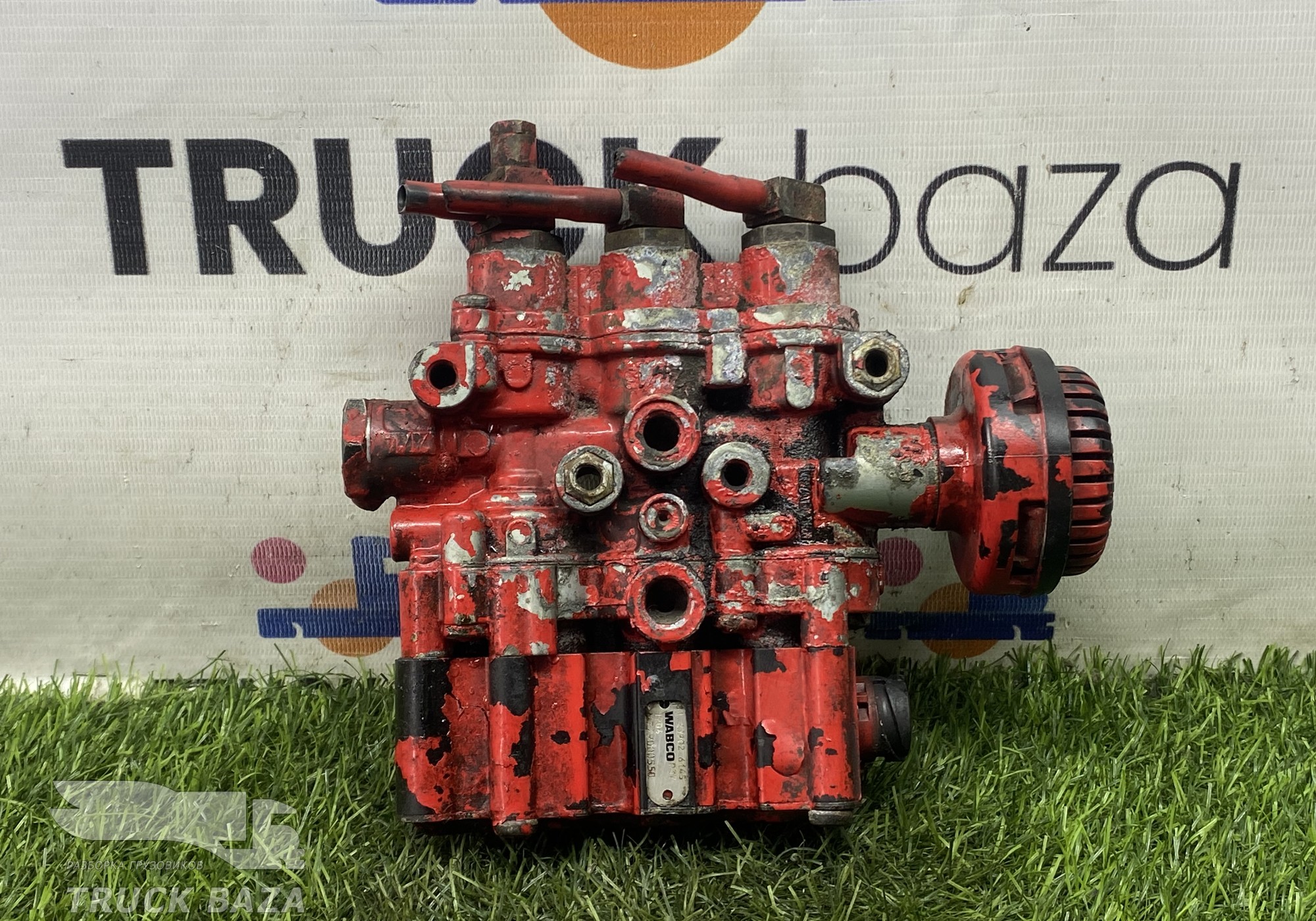 81259026145 Кран уровня пола главный