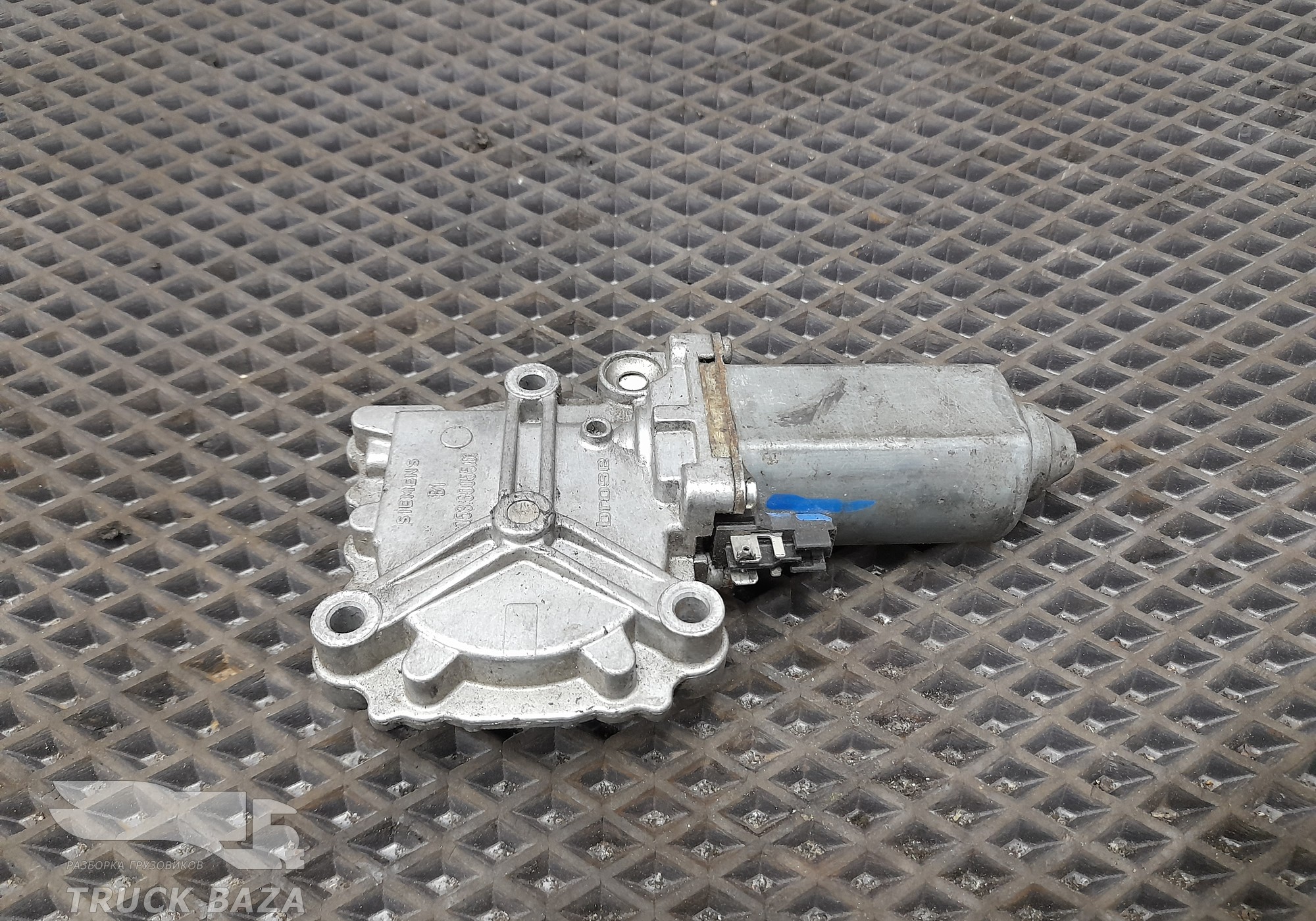 0536005501 Моторчик стеклоподъемника левый для Renault