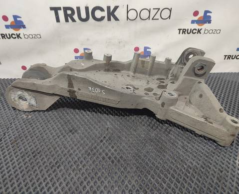 1912829 Кронштейн кабины передний правый для Scania