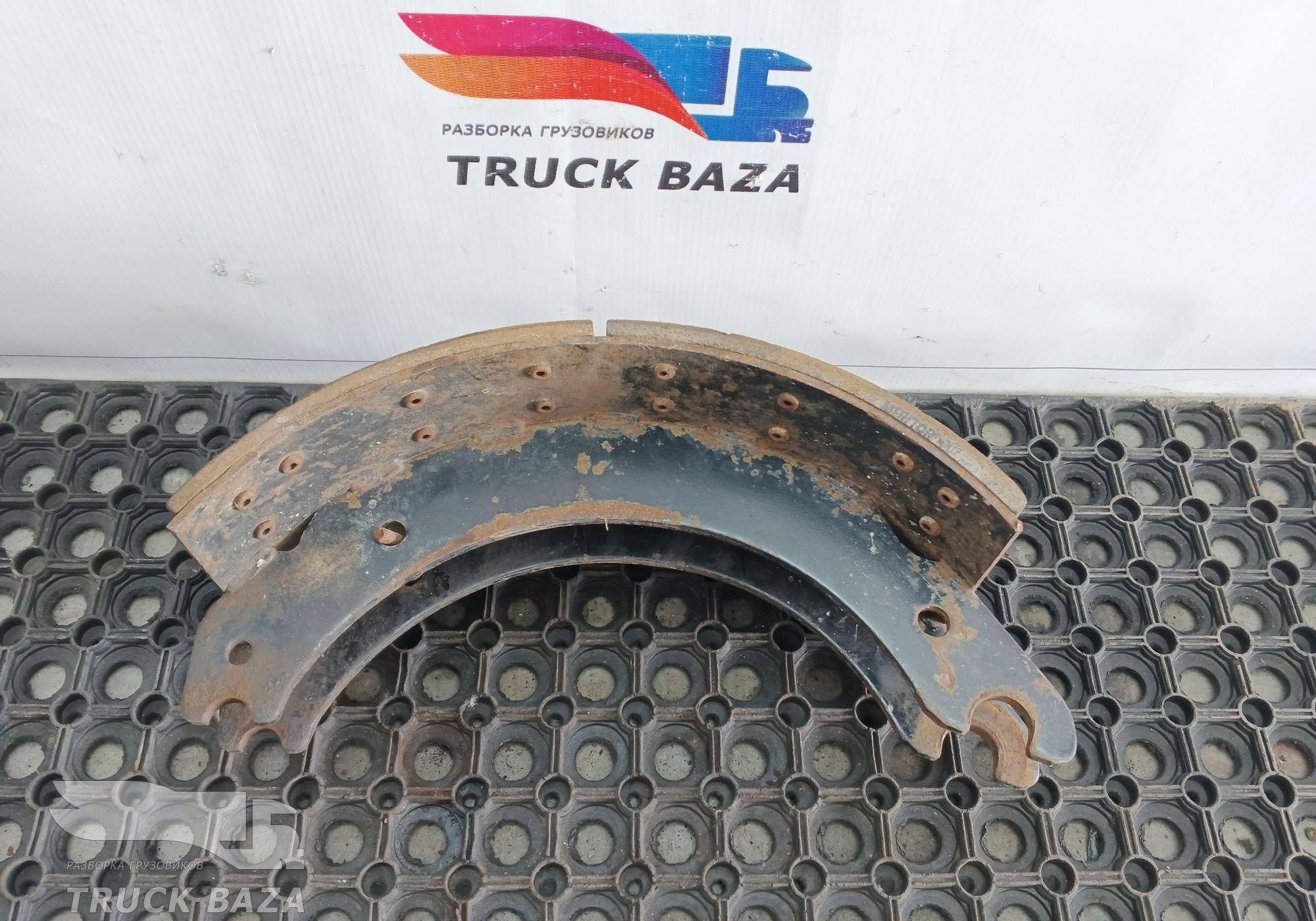 SR3014707QP Колодка тормозная для Volvo VNL