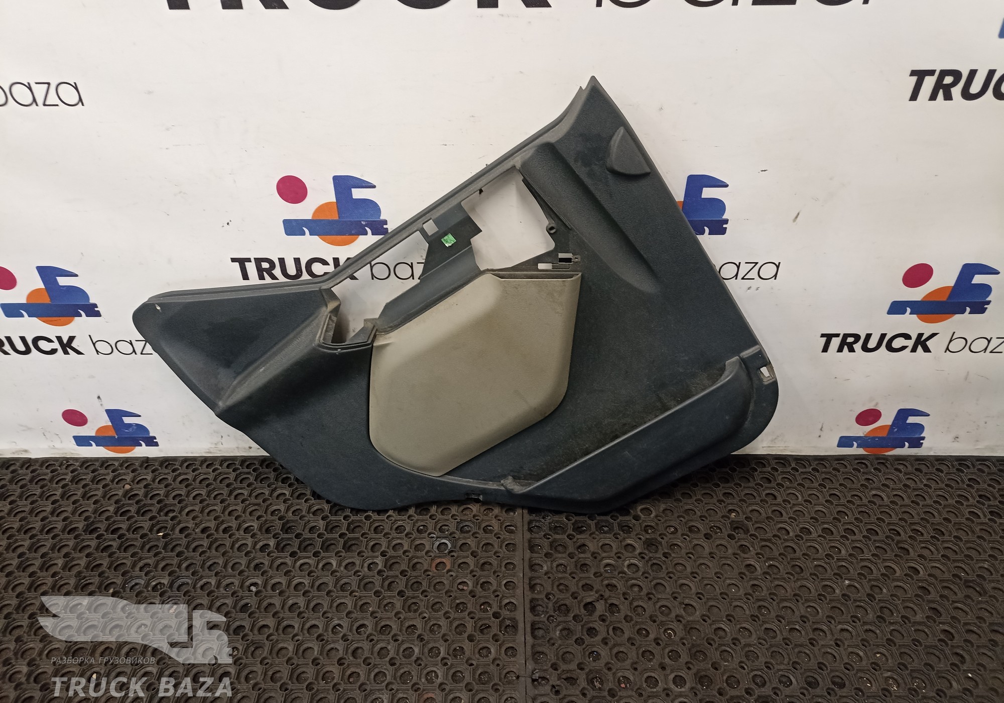 5010609303 Обшивка двери левой для Renault Premium