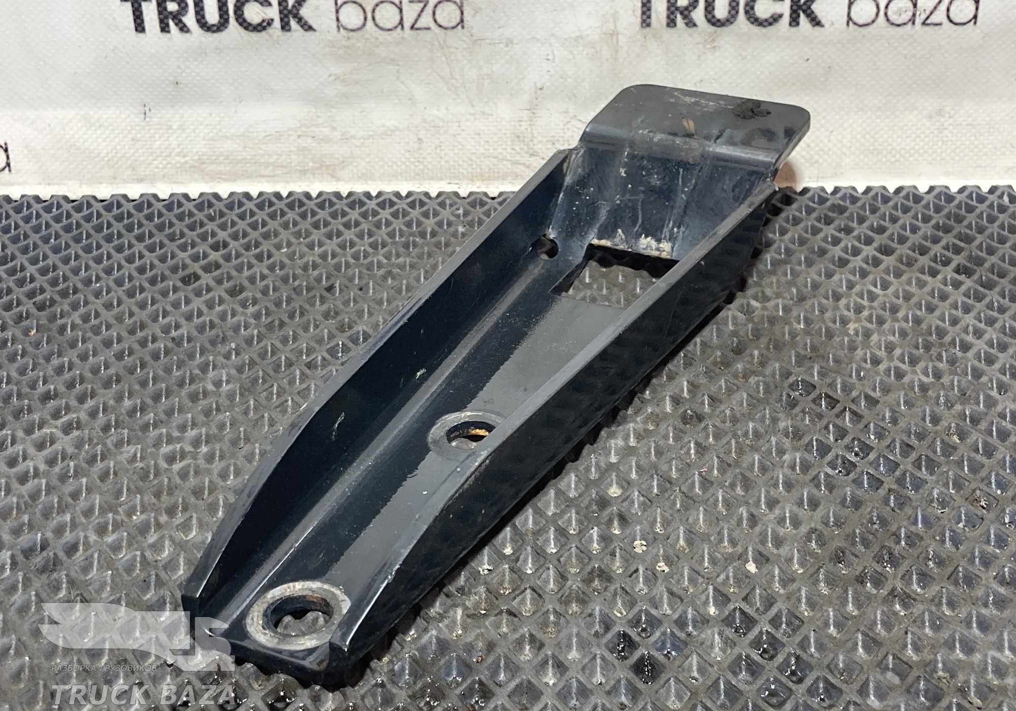 81517150045 Кронштейн ресивера для Man TGX II (с 2012)