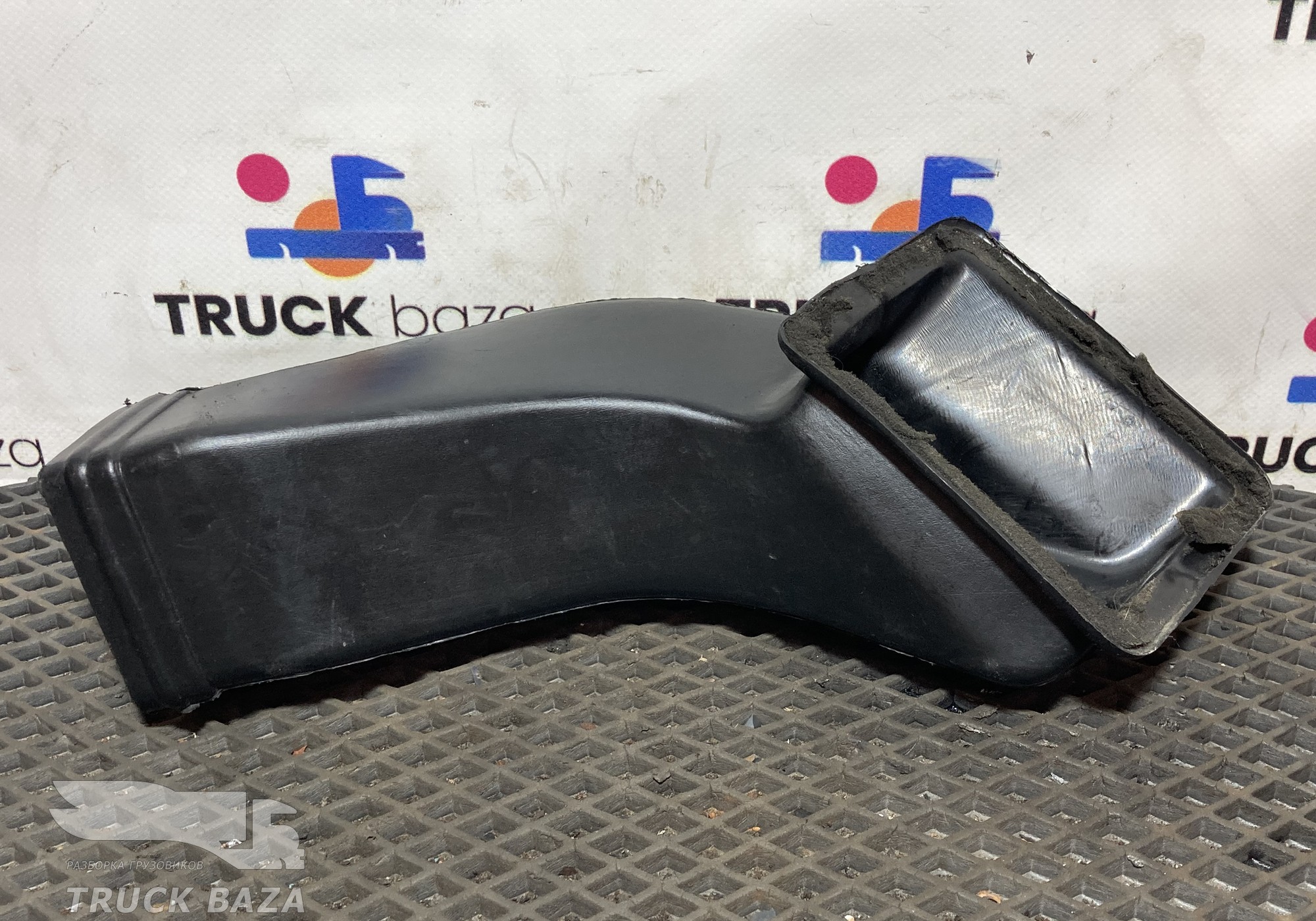 98443711 Воздуховод отопителя для Iveco Stralis II Hi-Way (с 2012)