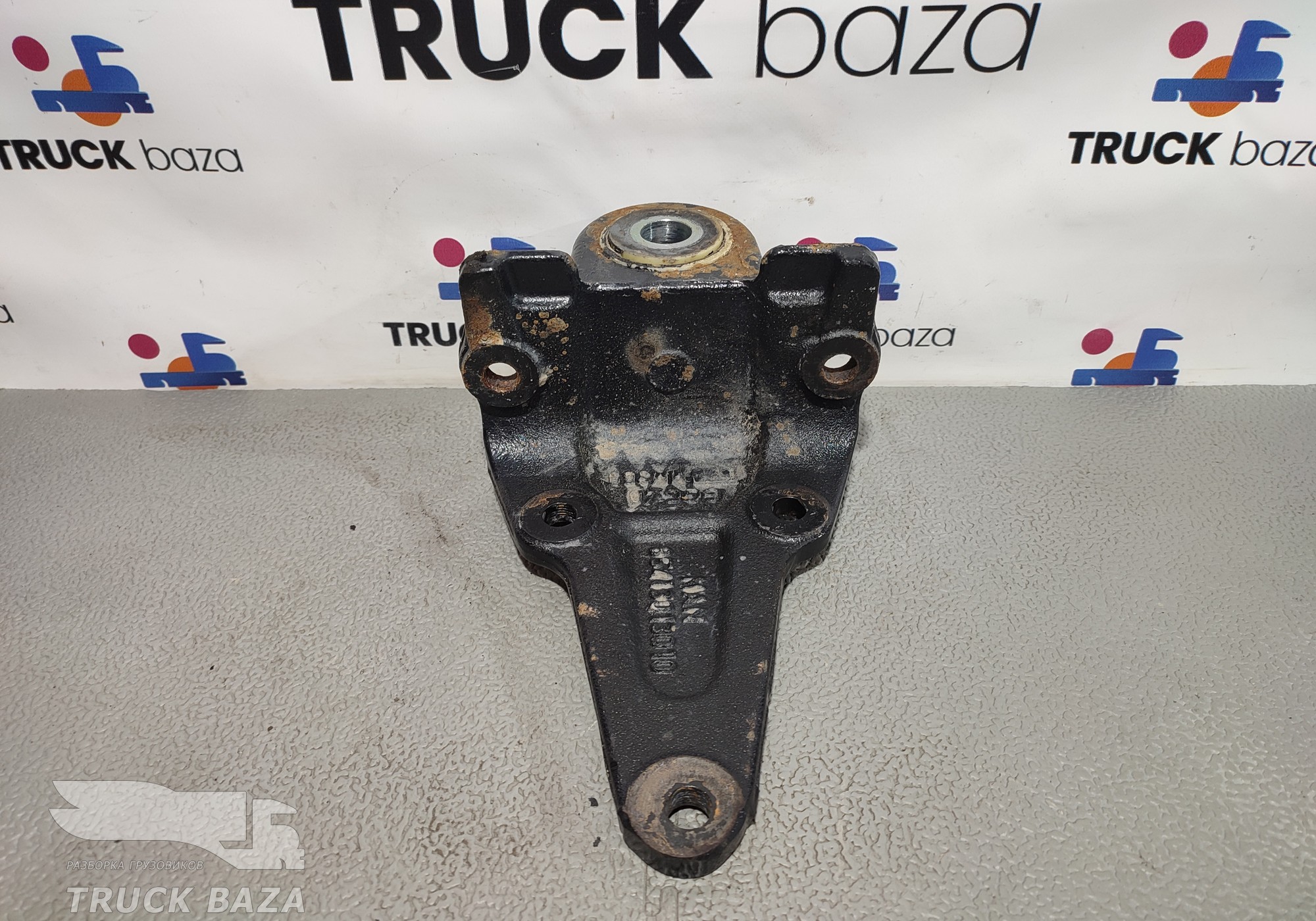 85413013010 Кронштейн передней рессоры для Man TGX TG3 (с 2020)
