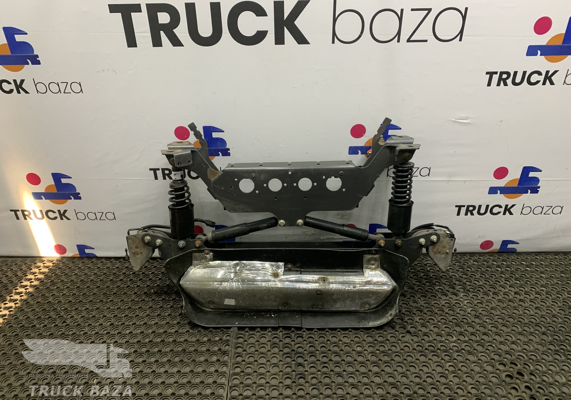 A9303100158 Подвеска кабины в сборе