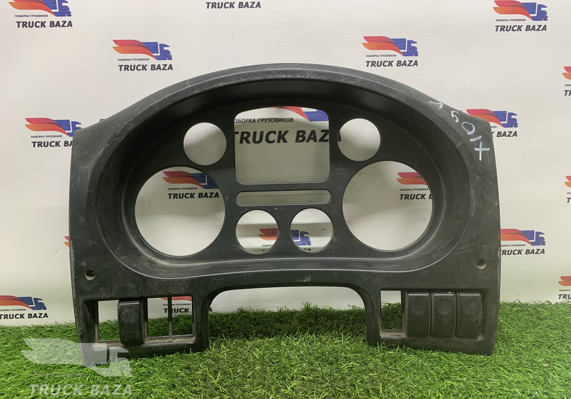 1446852 Накладка панели приборов