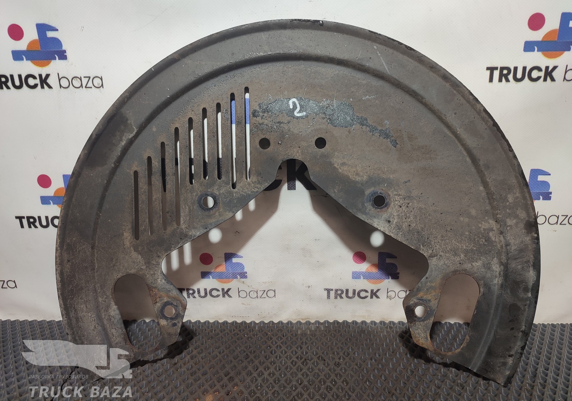 9444230620 Пыльник тормозного диска правый