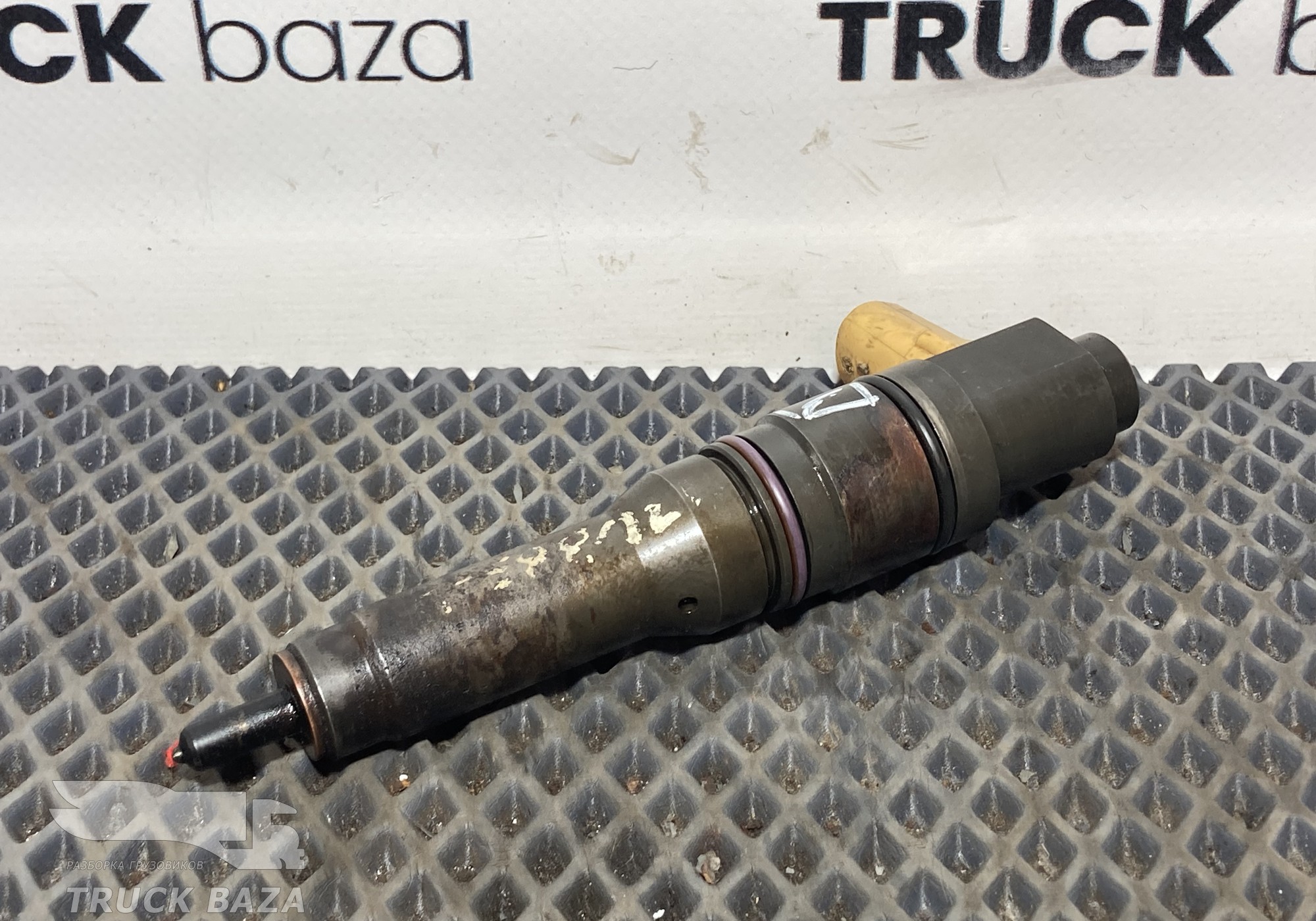 1661060 Форсунка топливная