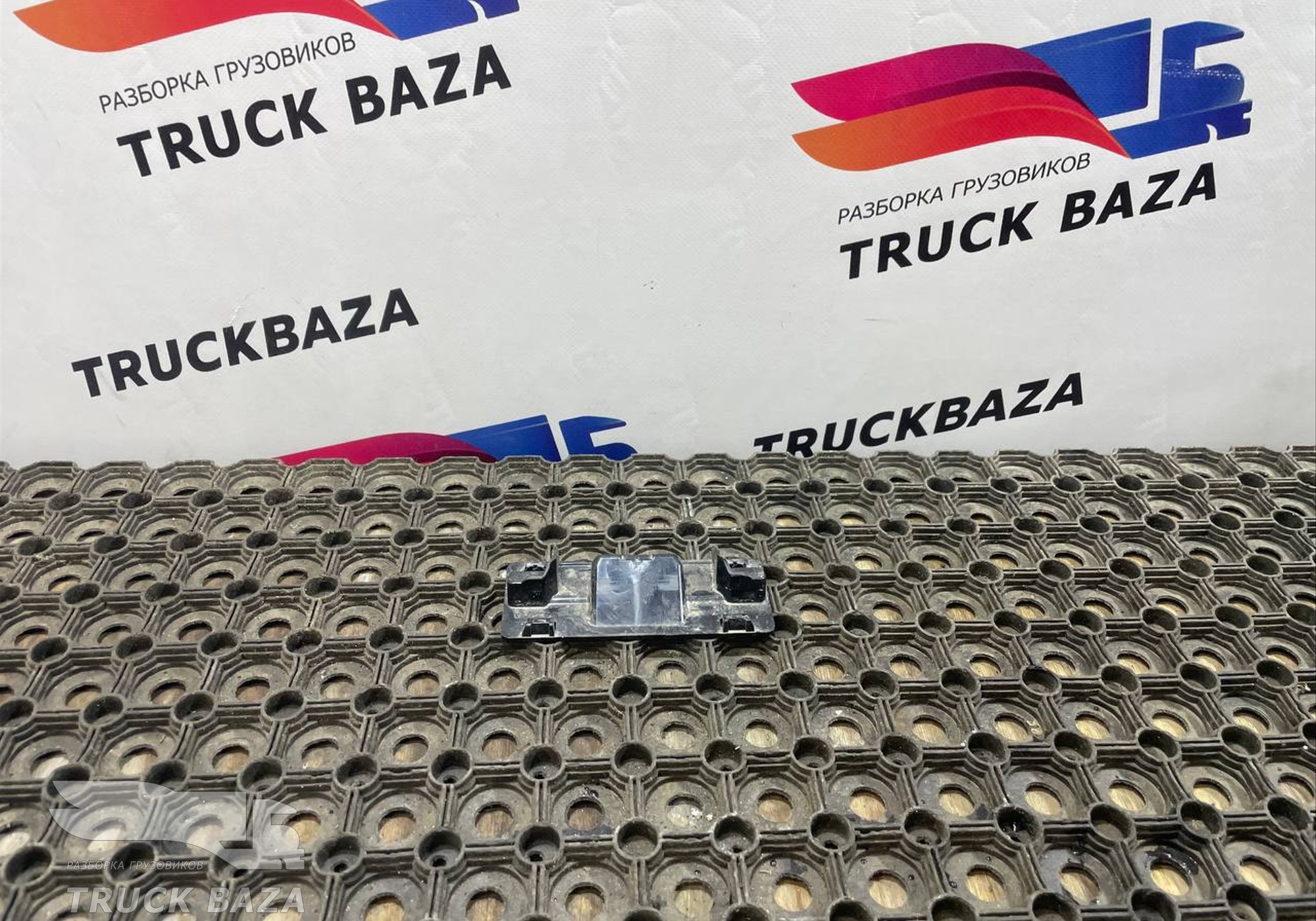 9606802031 Накладка торпедо для Mercedes-Benz Actros New Actros MP4 (с 2011)