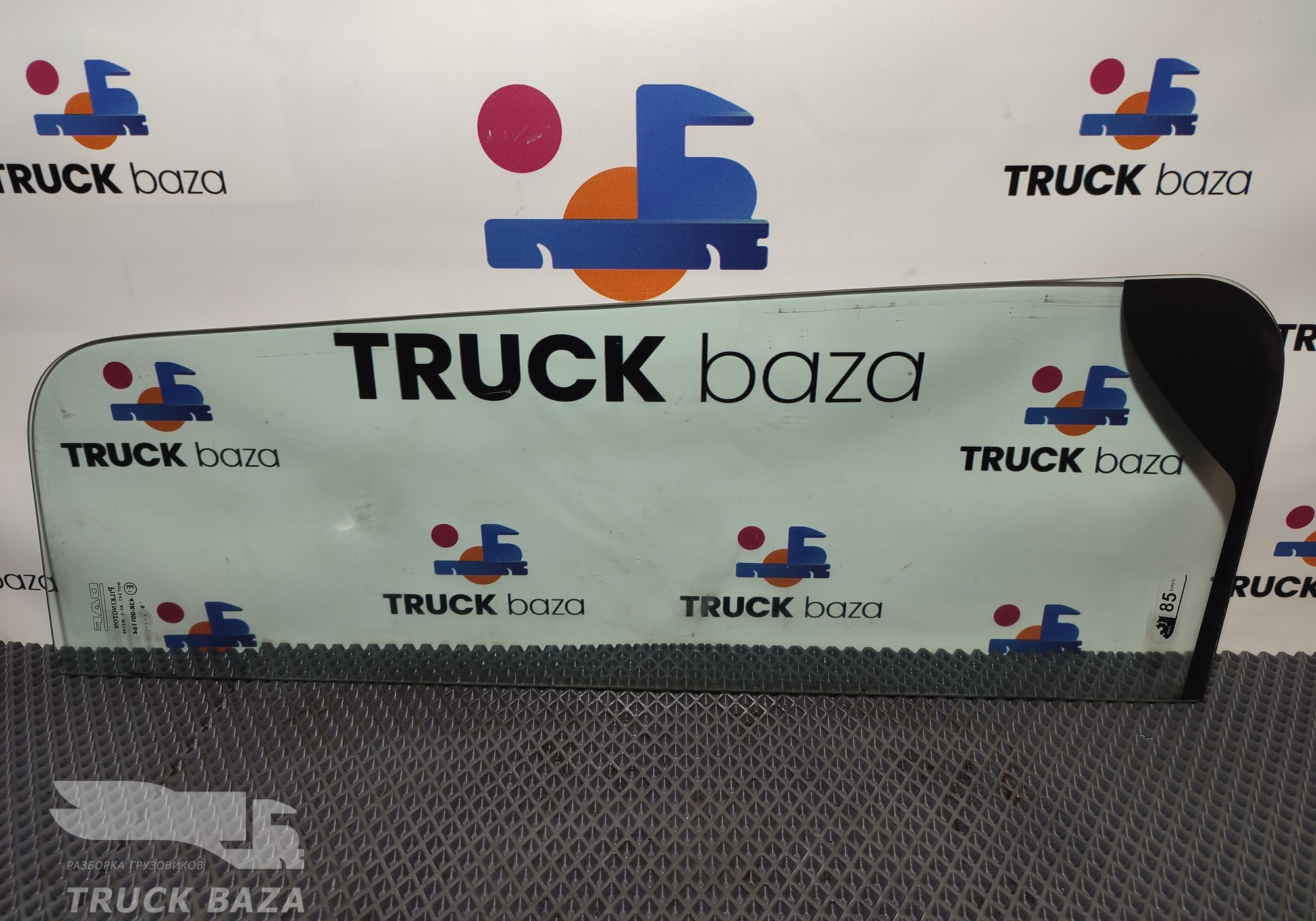 1676965 Форточка двери левой для Daf XF105 (с 2006 по 2020)