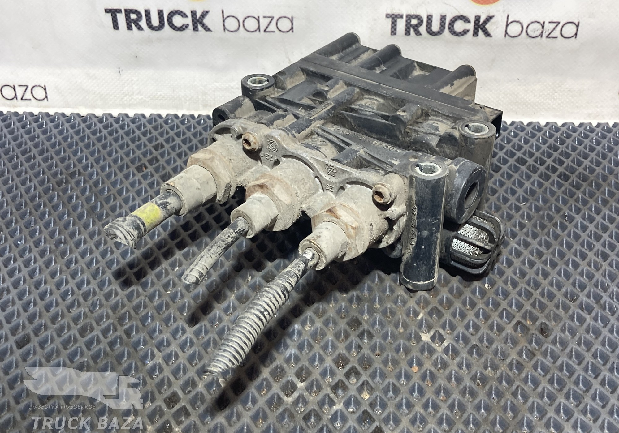 4728900410 Кран уровня пола главный