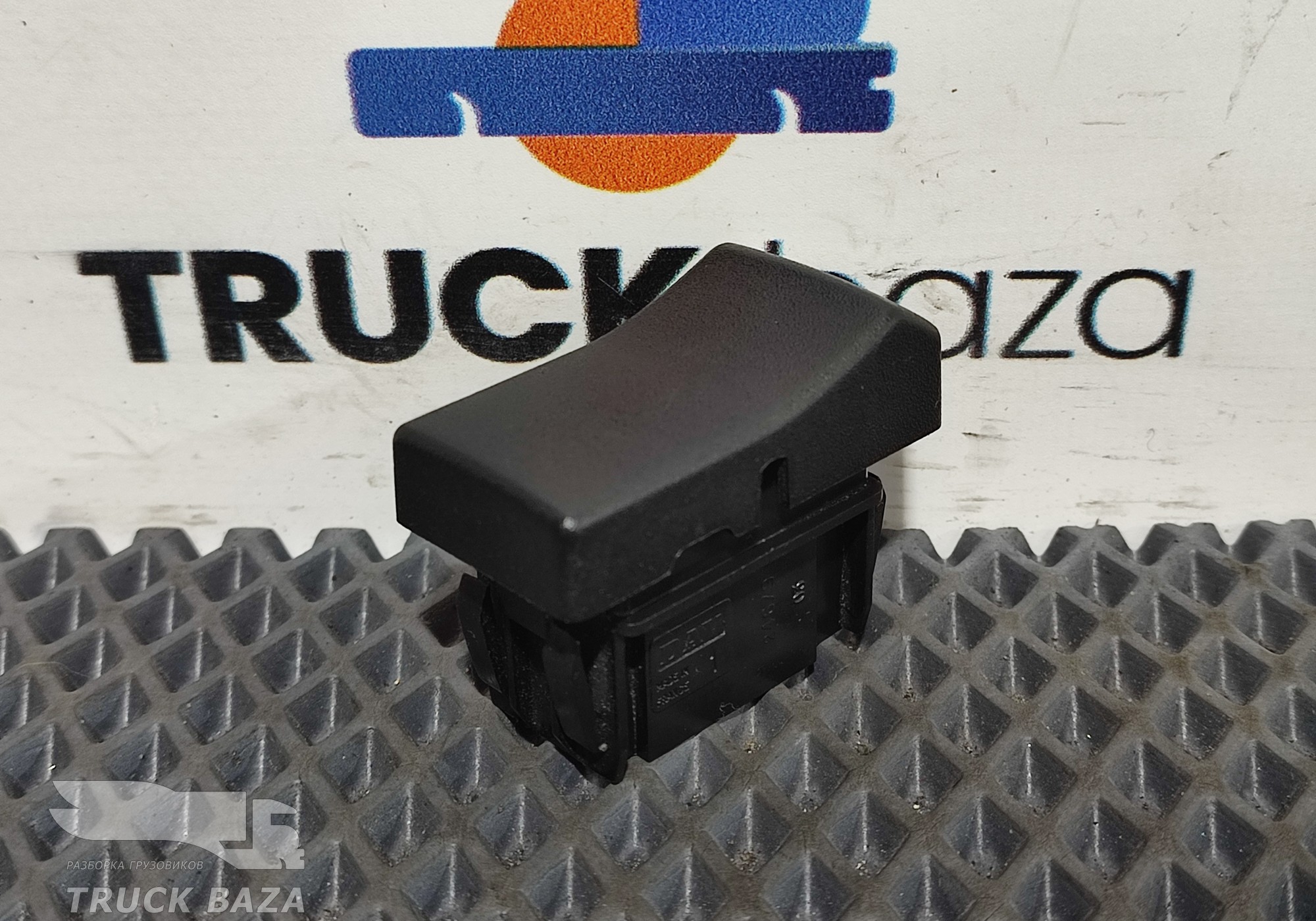 5010232166 Заглушка кнопки для Renault Magnum I (с 1990 по 1997)