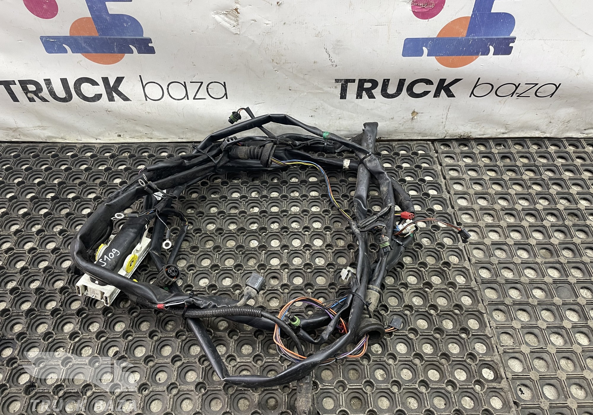 2027786 Проводка фар для Scania