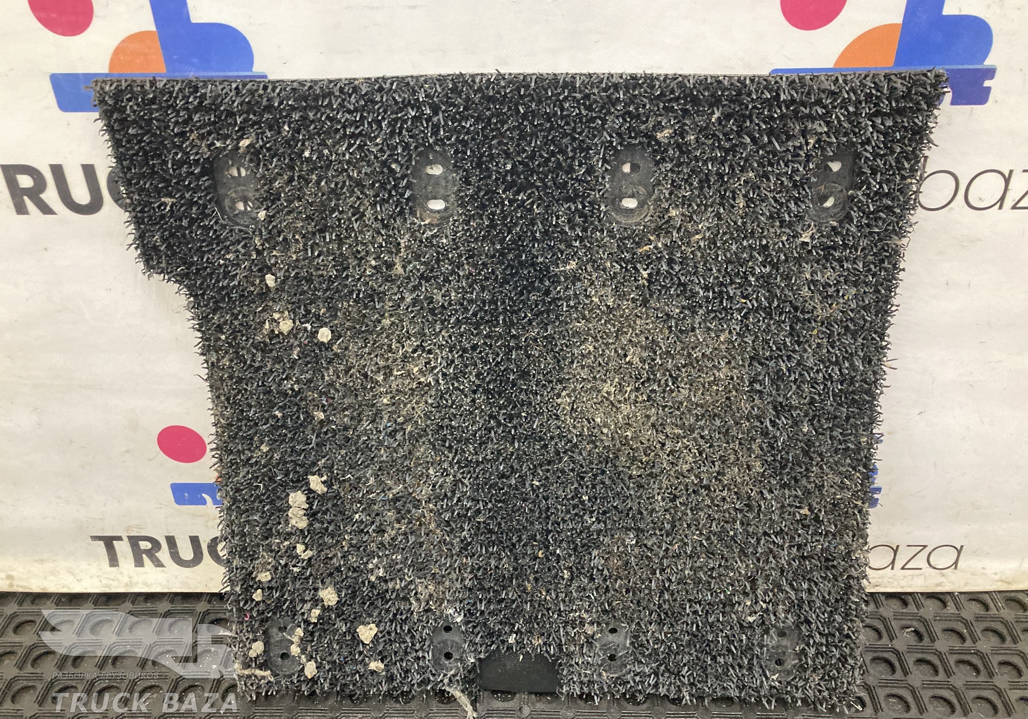 1399089 Брызговик задний правый