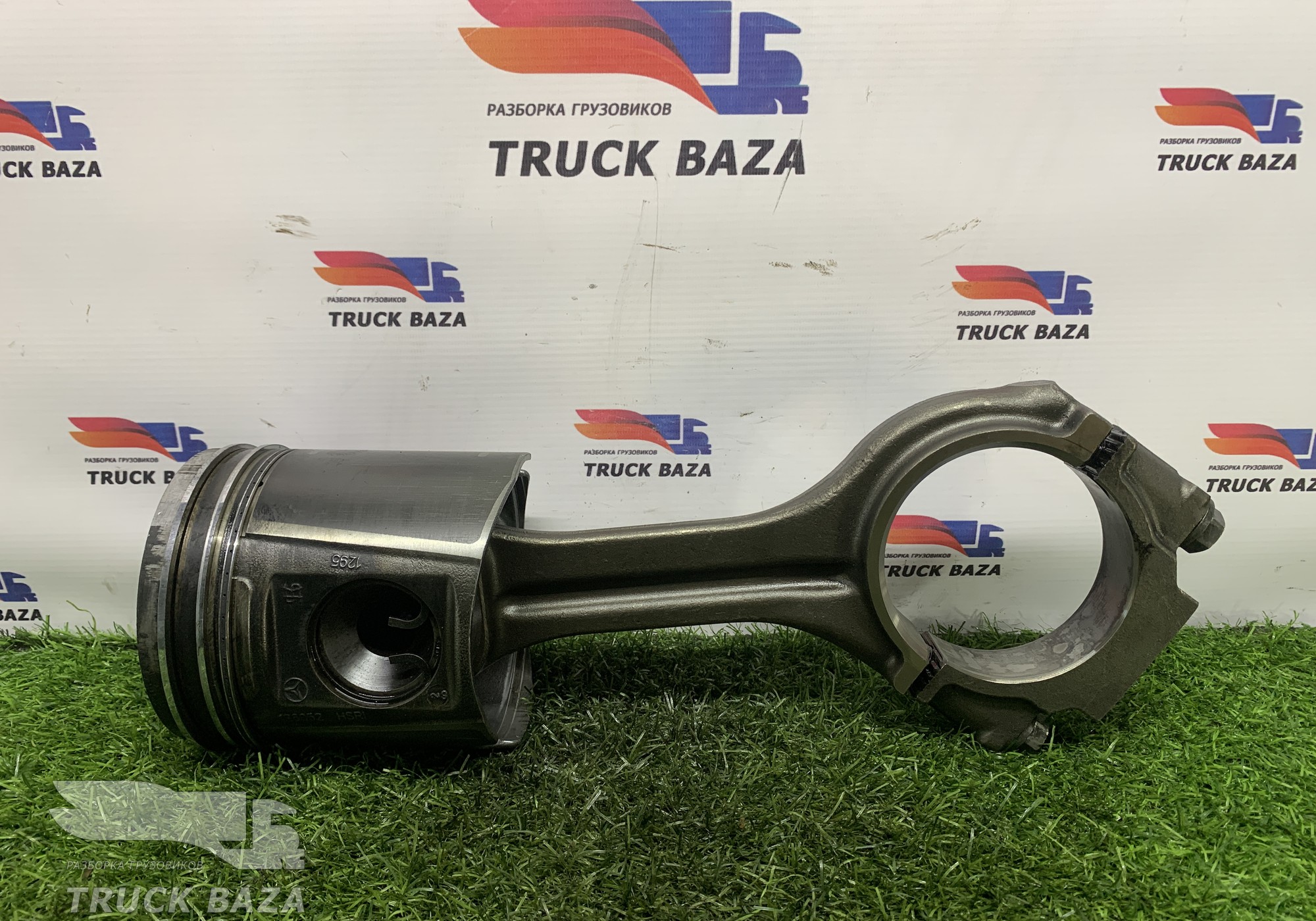 A4570301737 Поршень с шатуном