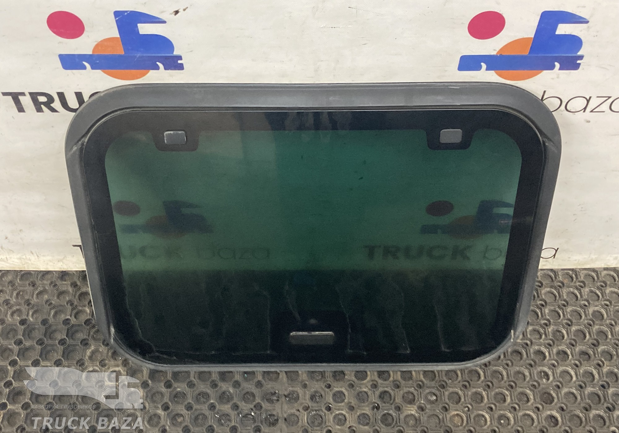 A9438300142 Люк в сборе