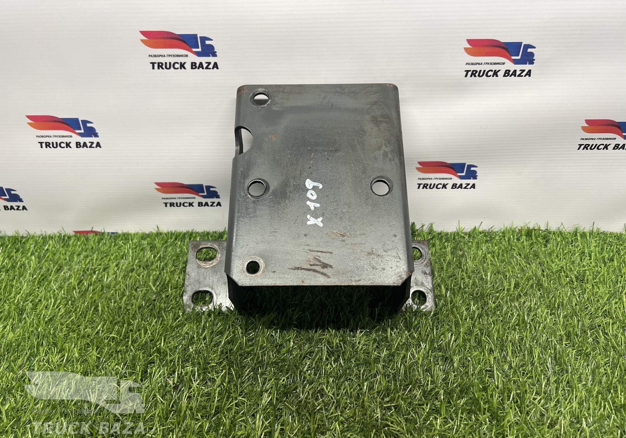 1686431 Кронштейн осушителя для Daf XF105 (с 2005)