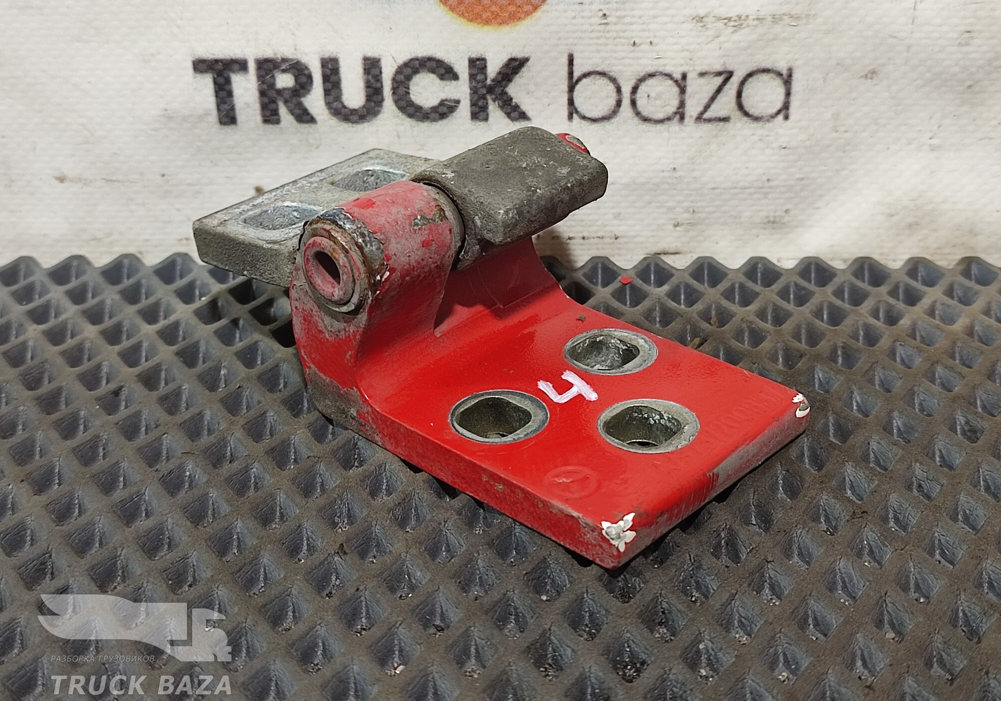 A9737200837 Петля двери правой