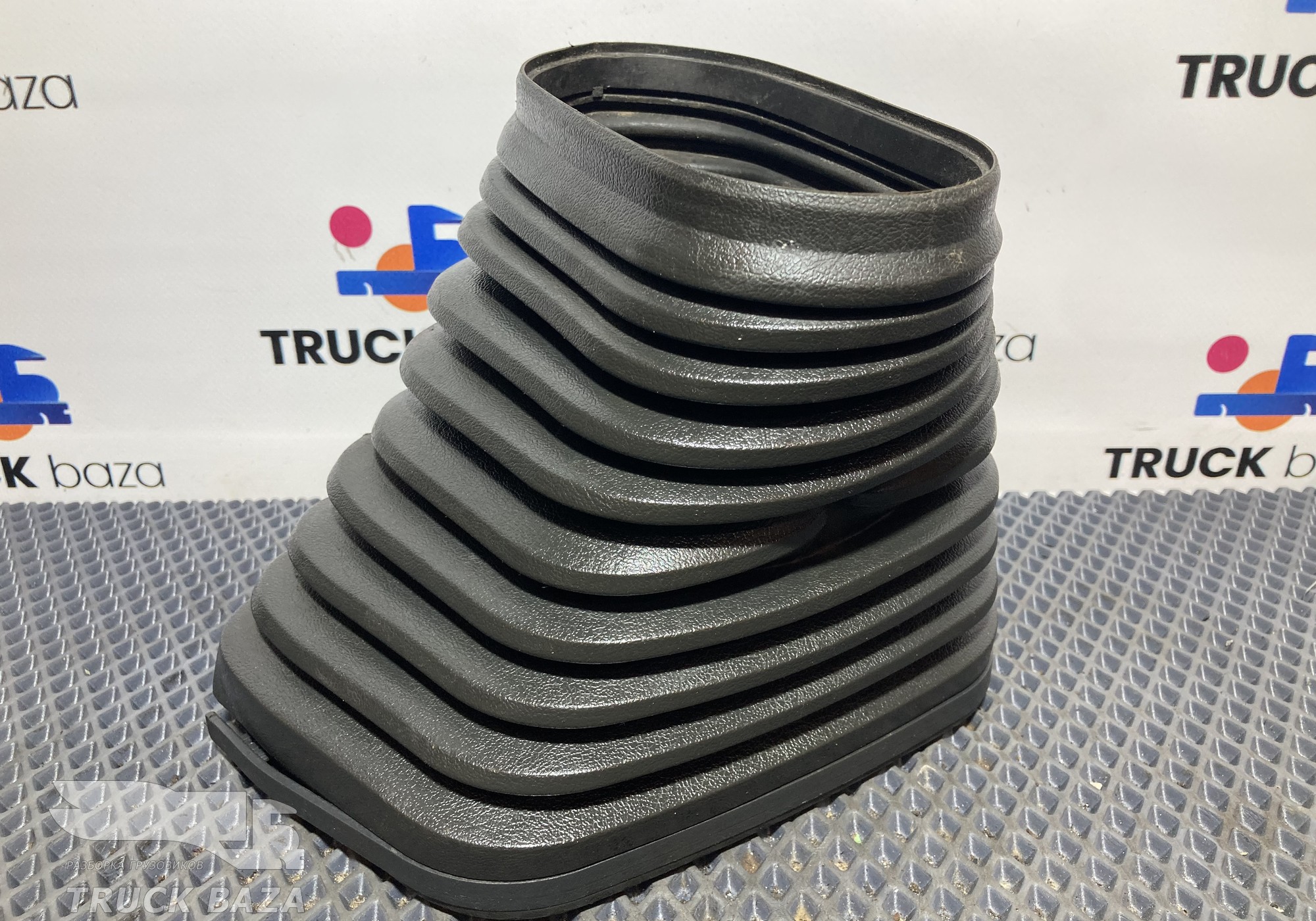 A9704621196 Кожух рулевой колонки