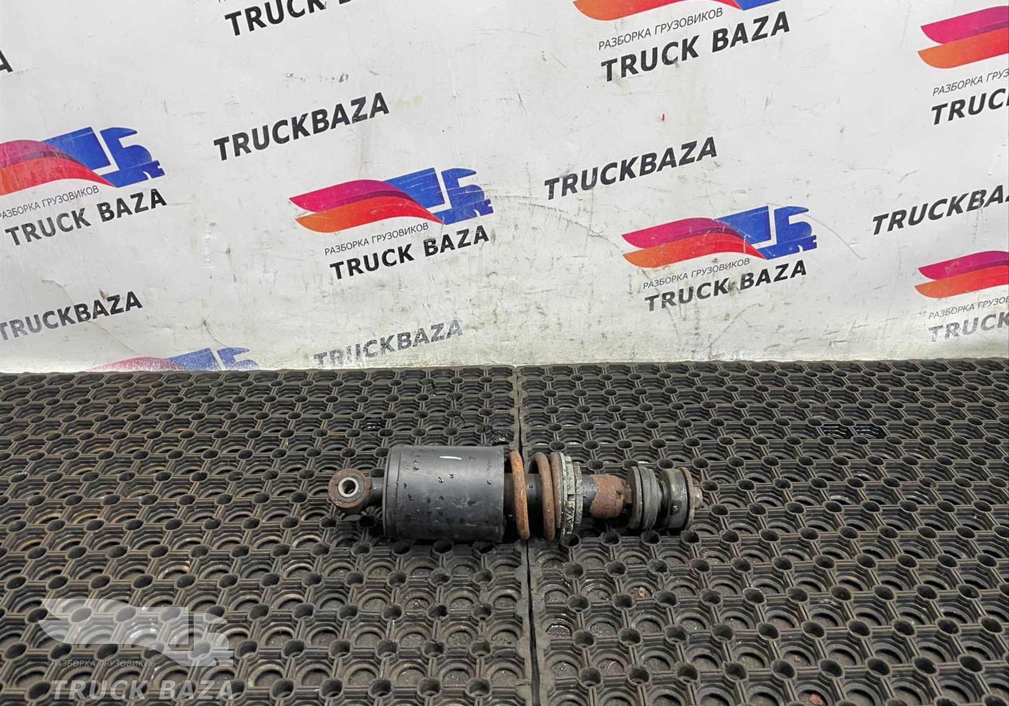 1818919 Амортизатор кабины задний для Daf XF105 (с 2005)